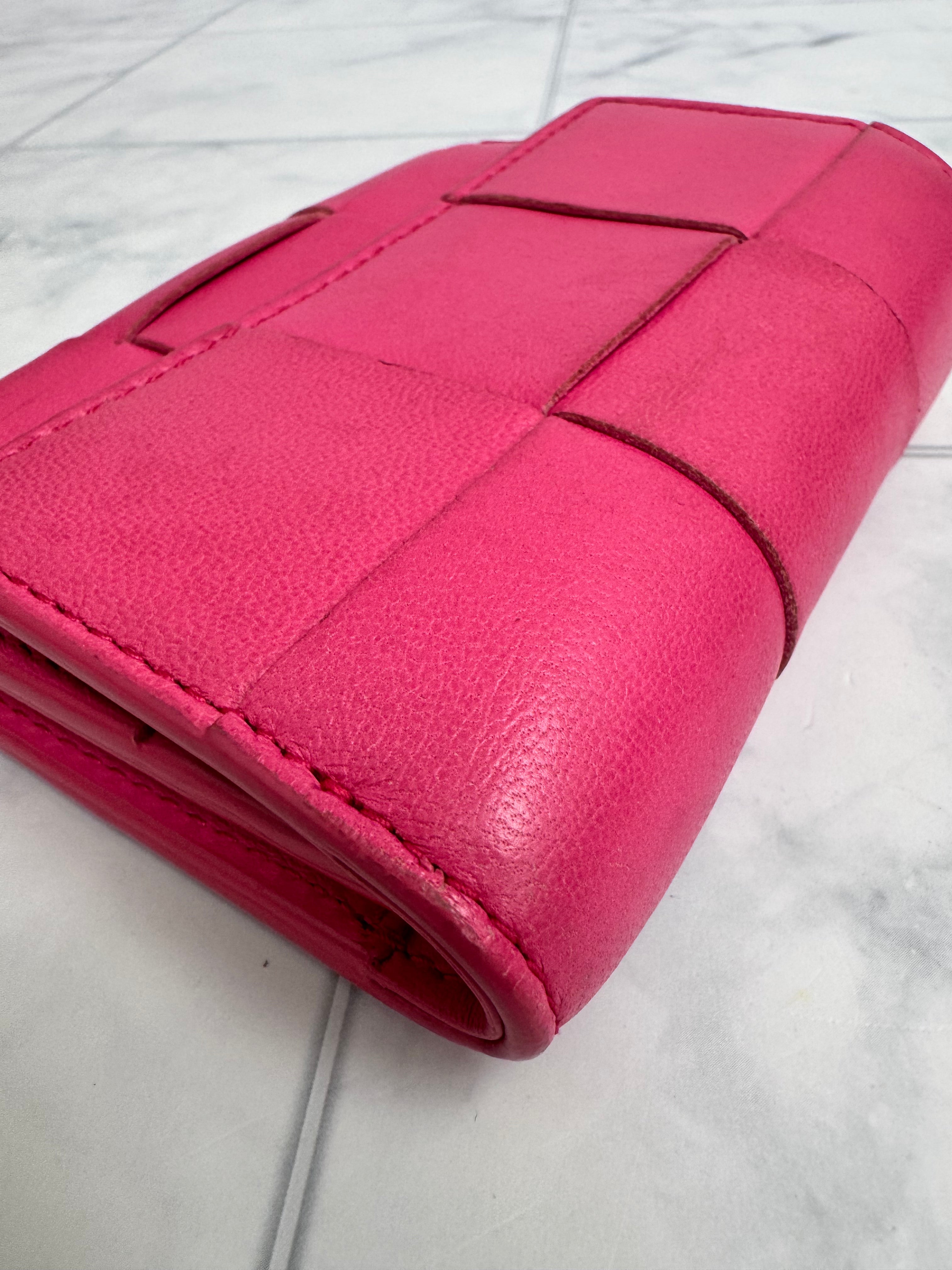 Bottega Veneta Pink Maxi Intrecciato Leather Compact Wallet