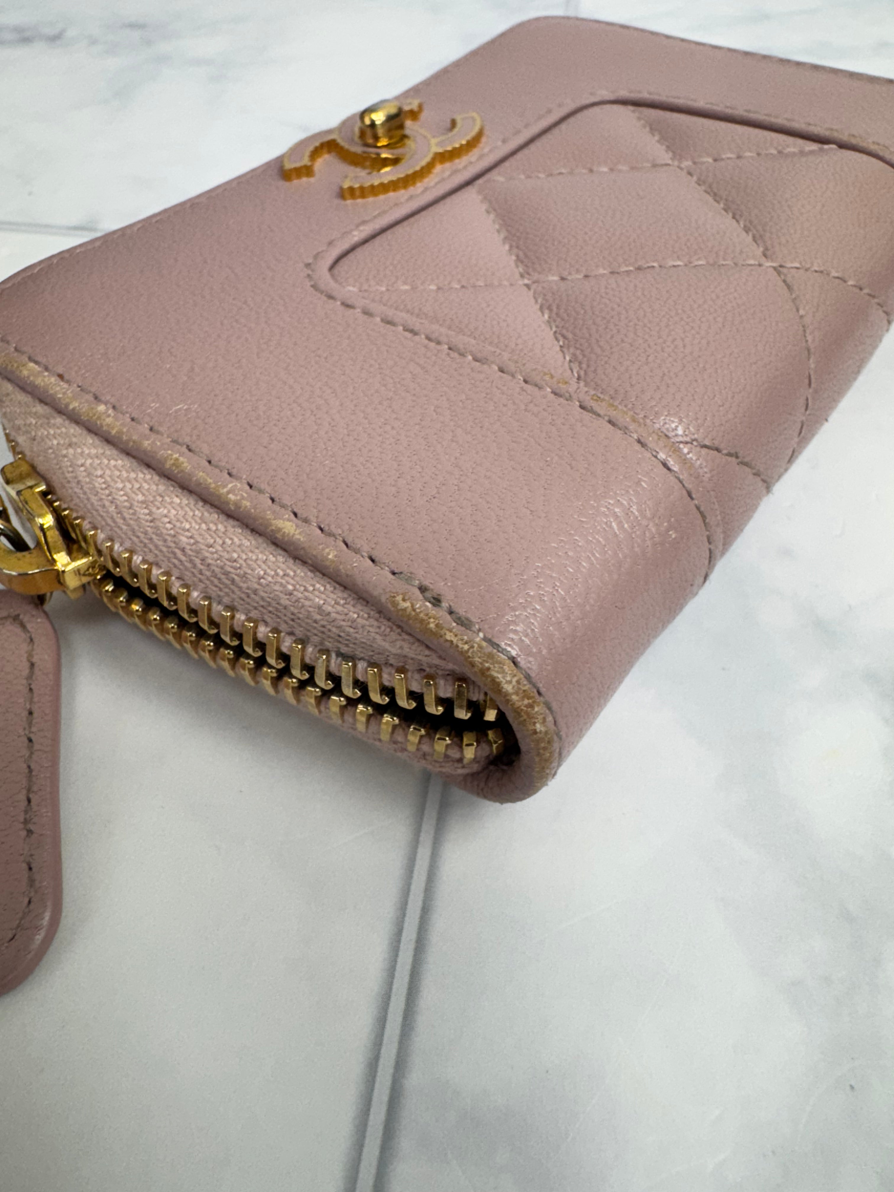 Chanel Pink Diamond Quilted Leather Mademoiselle Compact Zippy