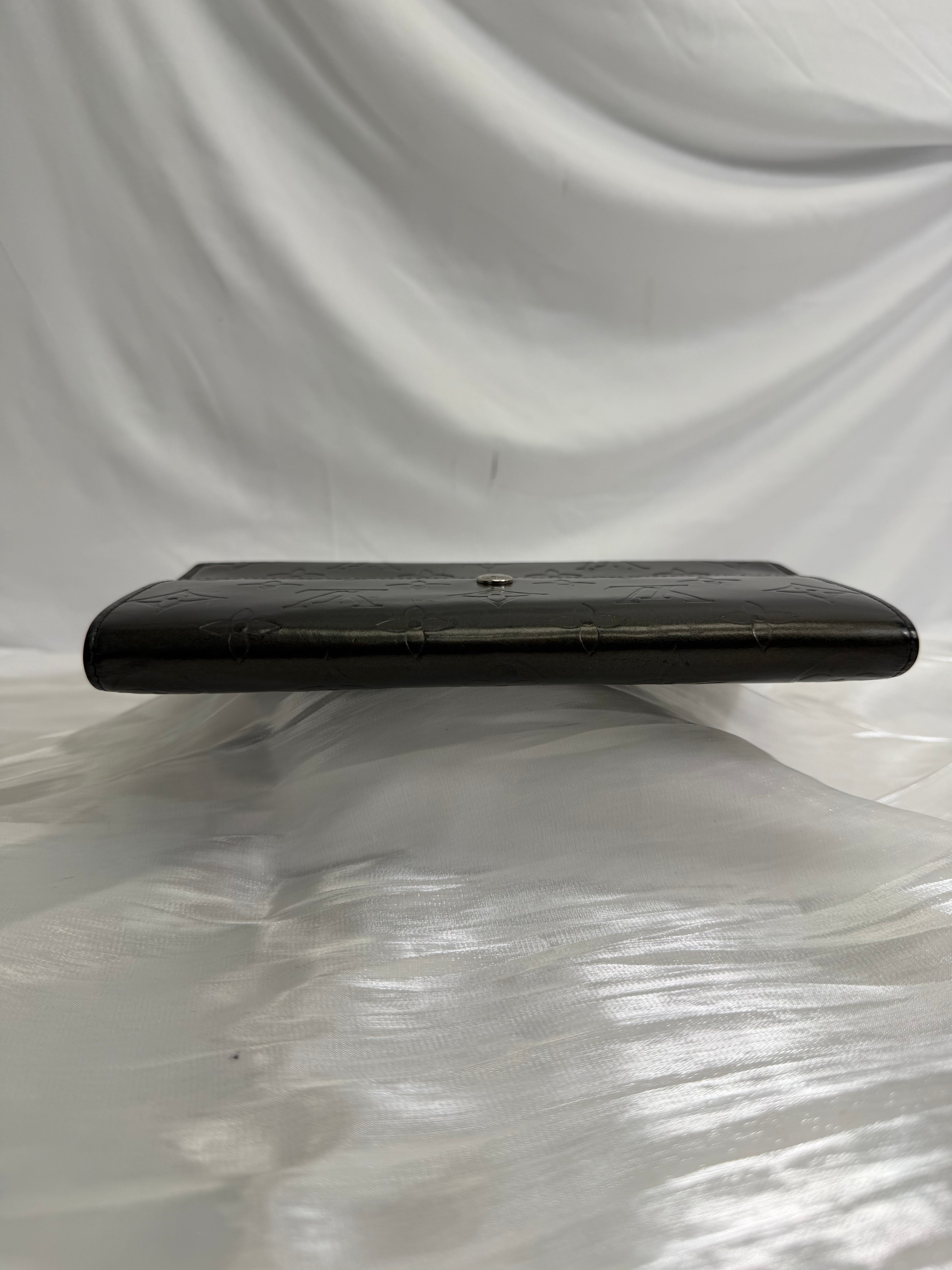 Louis Vuitton Gray Matte Vernis International Wallet