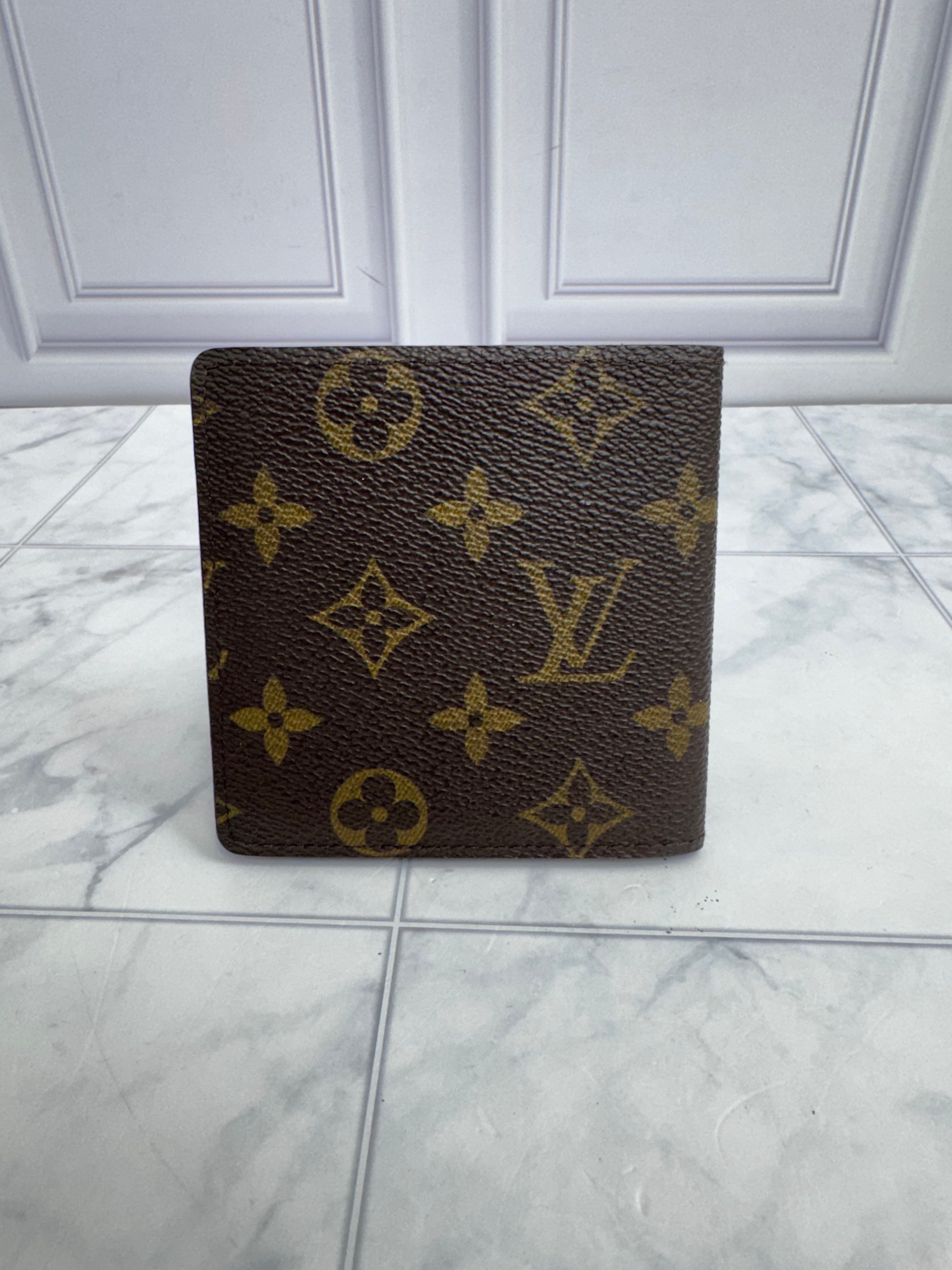 Louis Vuitton Monogram Bifold Wallet