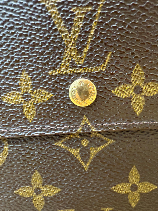 Louis Vuitton Monogram Elise Wallet