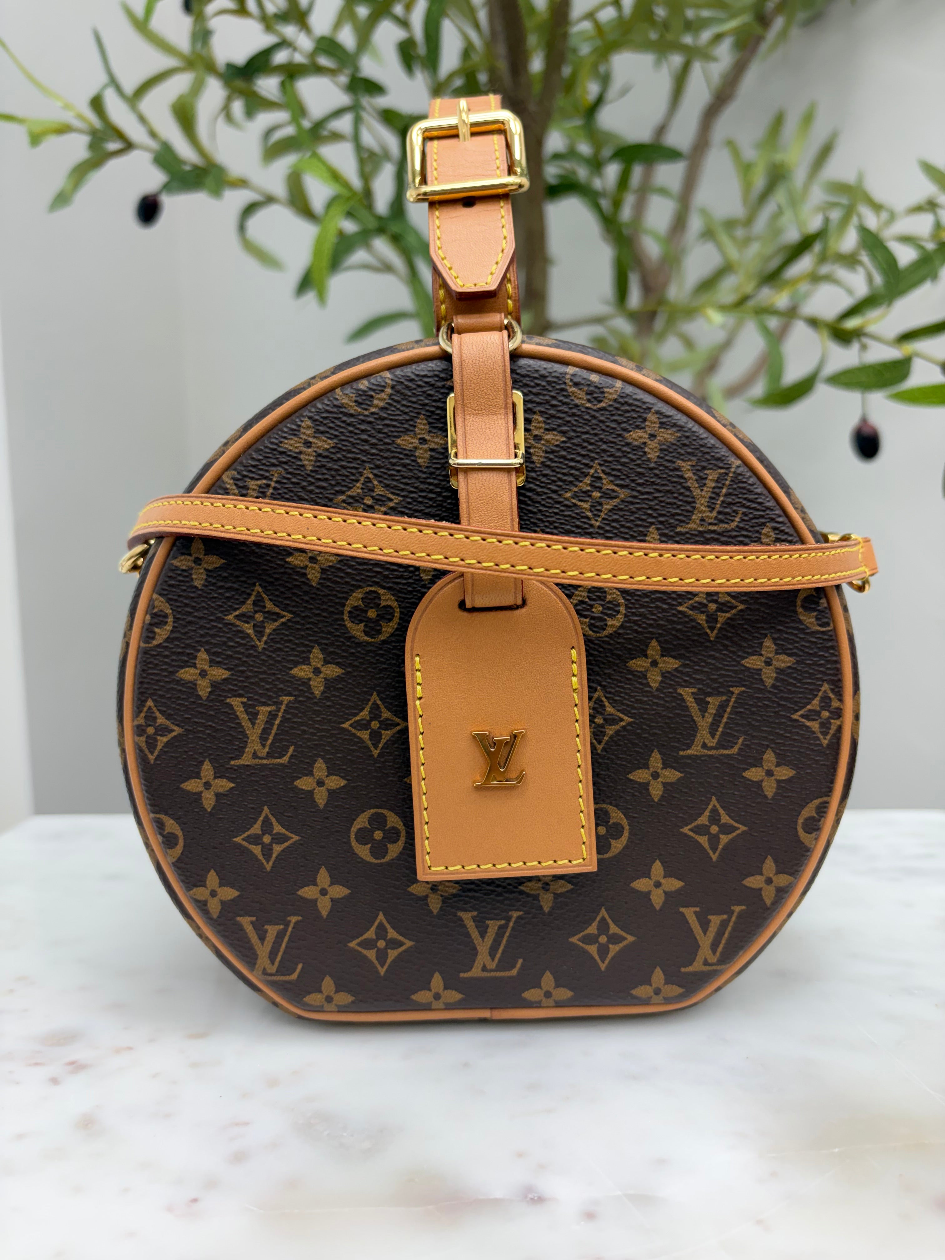 *DONS DROP* Louis Vuitton Monogram Petite Boite Chapeau Crossbody Bag