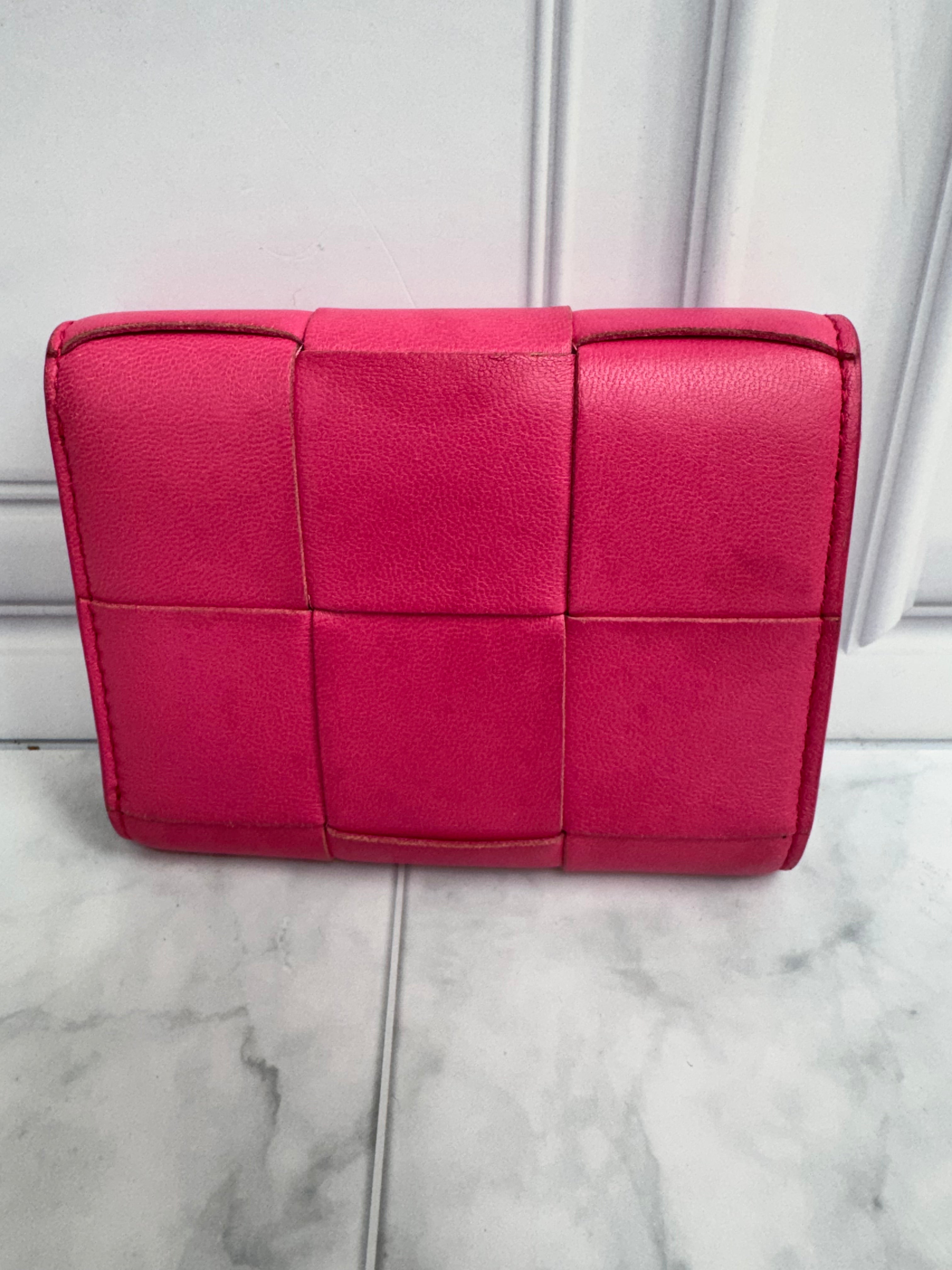 Bottega Veneta Pink Maxi Intrecciato Leather Compact Wallet