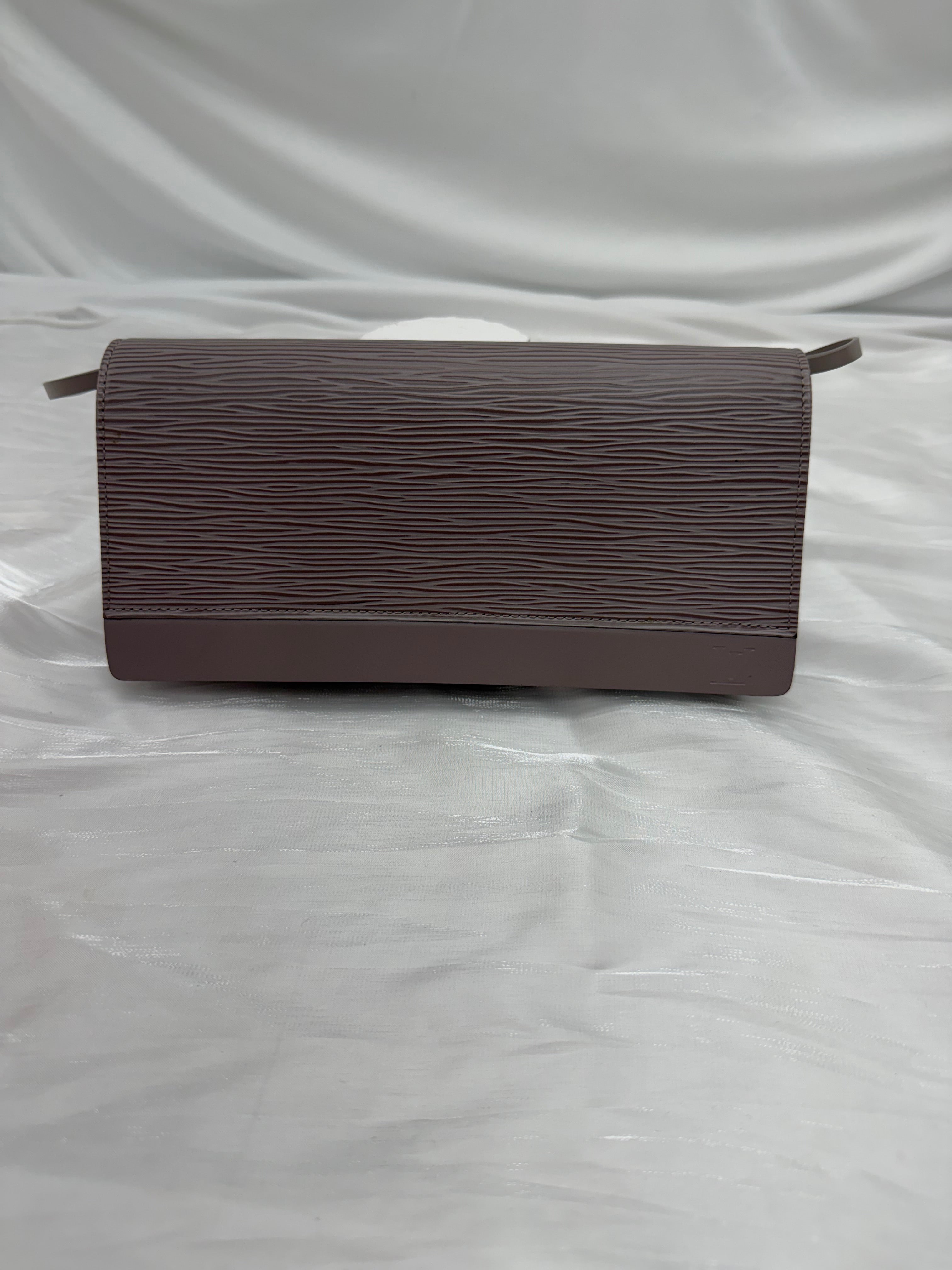 Louis Vuitton Lilac Epi Leather Honfleur Pochette