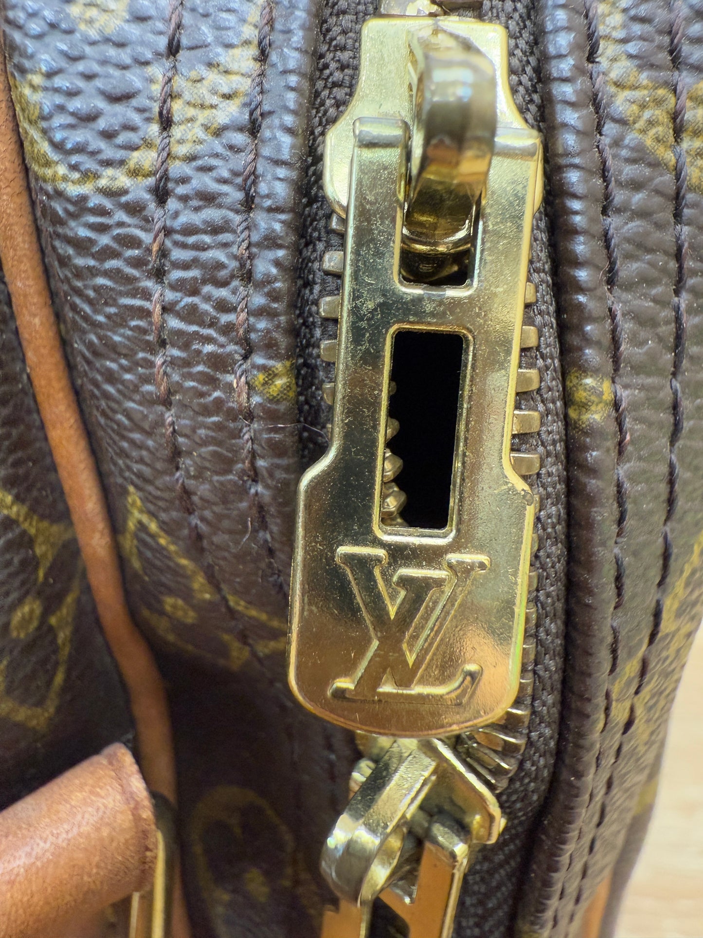 Louis Vuitton Monogram Reporter GM