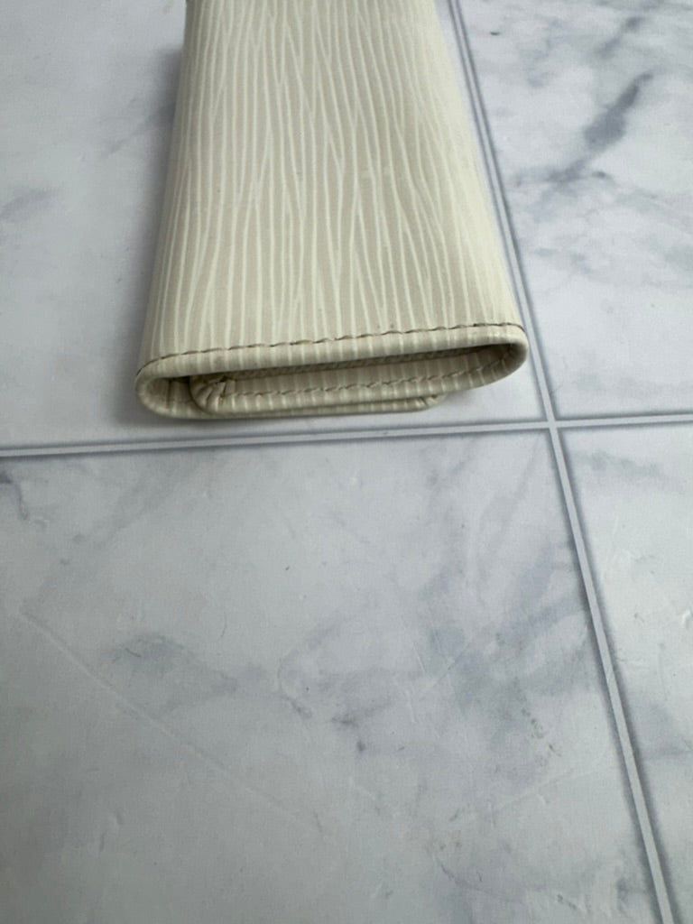 Louis Vuitton White Epi Leather Multicles Key Holder
