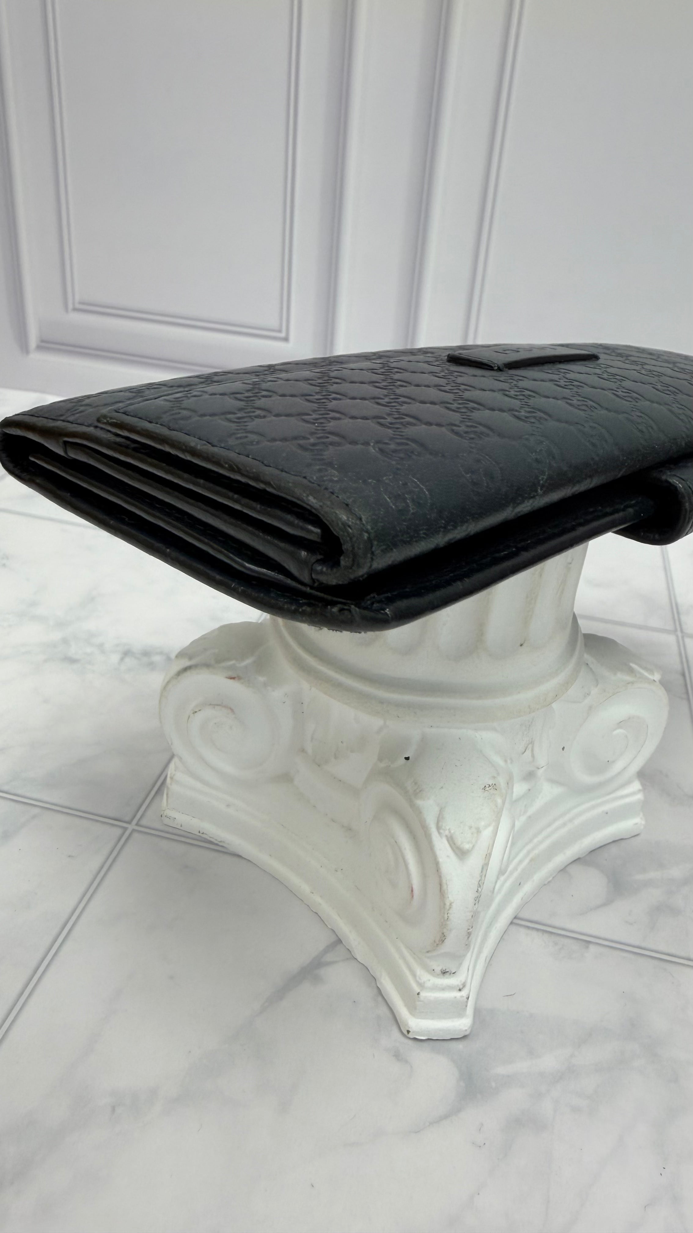 *DONS DROP* Gucci Dark Navy Microguccissima Leather Long Wallet