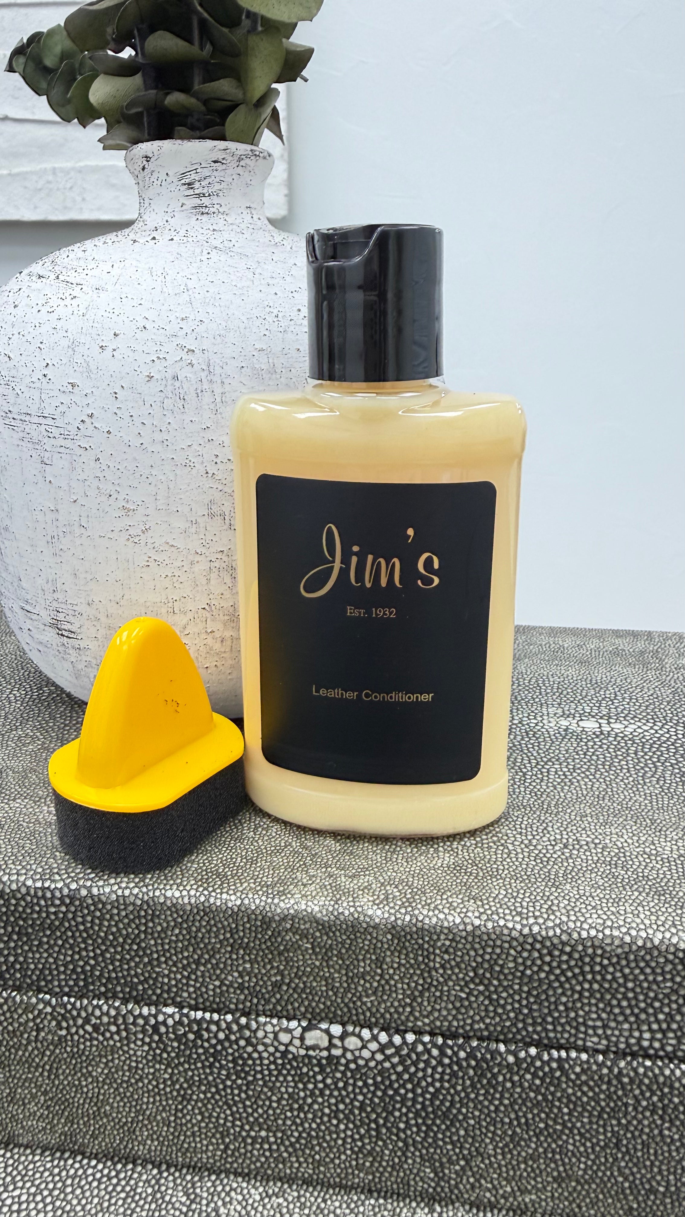 002 Cobbler Concierge x Jim’s Juice The SMALL Bottle Leather Conditioner