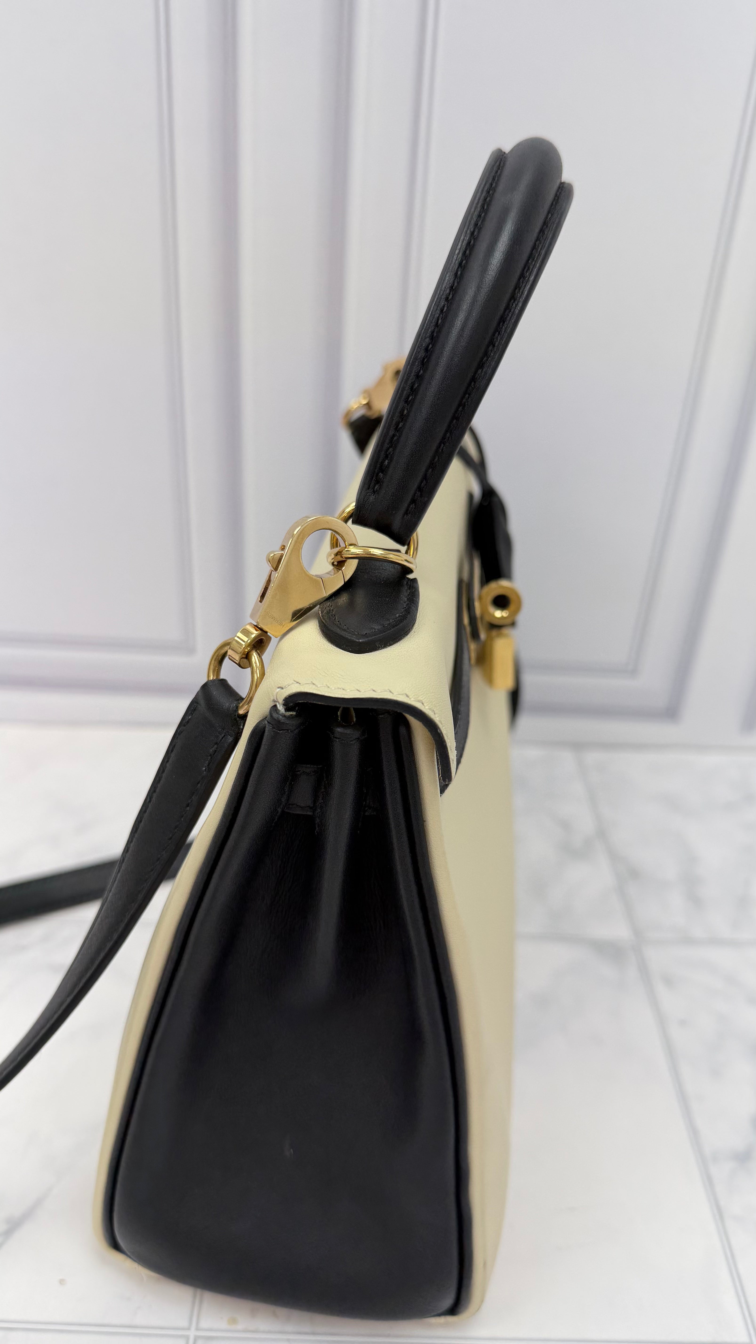 Hermes Ivory & Black Swift Leather HSS Kelly 25