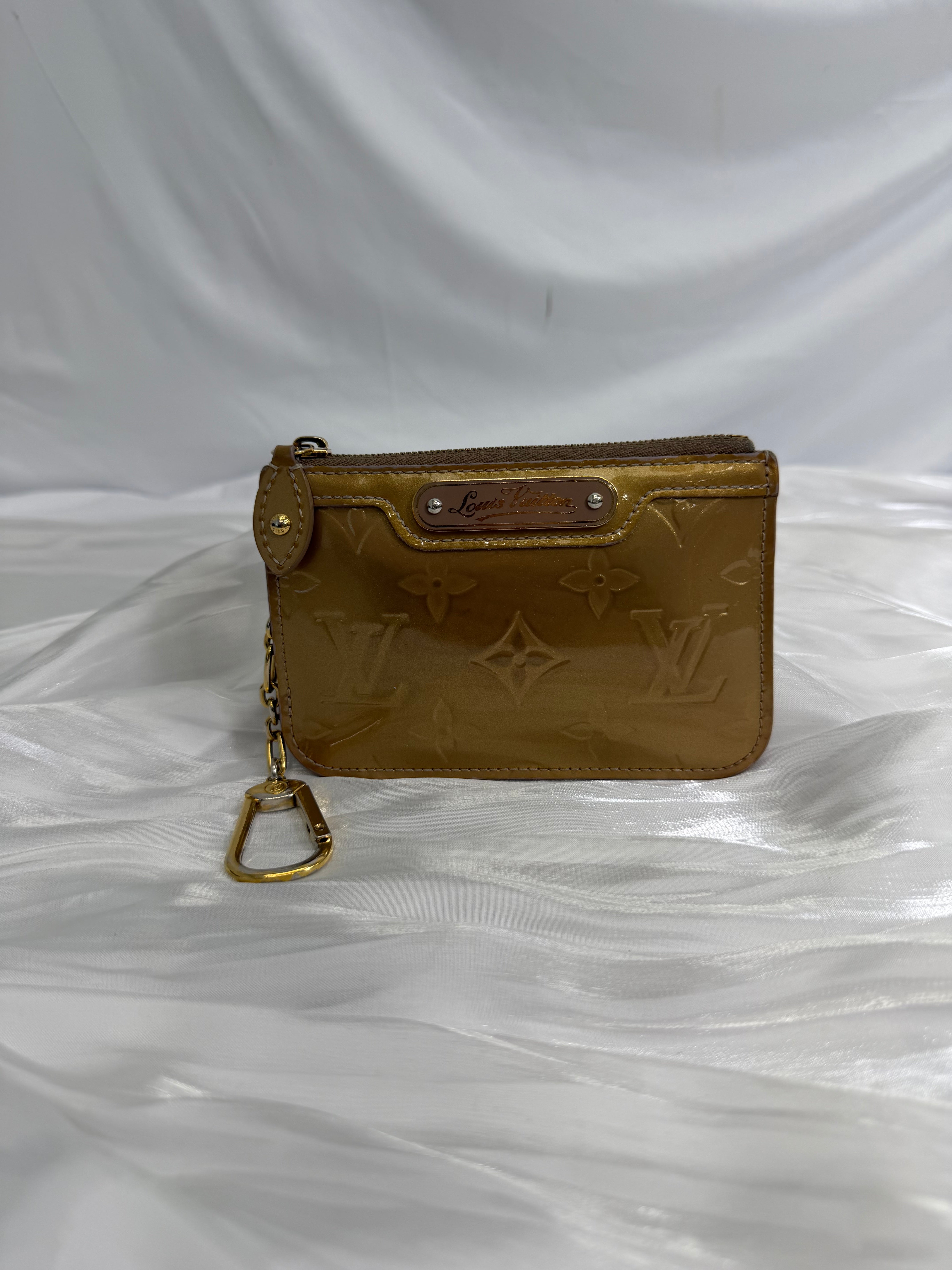 Louis Vuitton Bronze Vernis Pochette Cles
