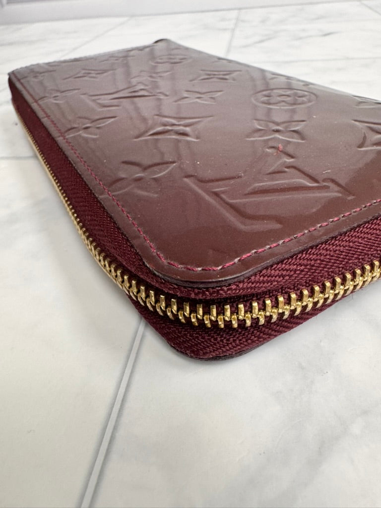 Louis Vuitton Burgundy Vernis Monogram Zippy Wallet