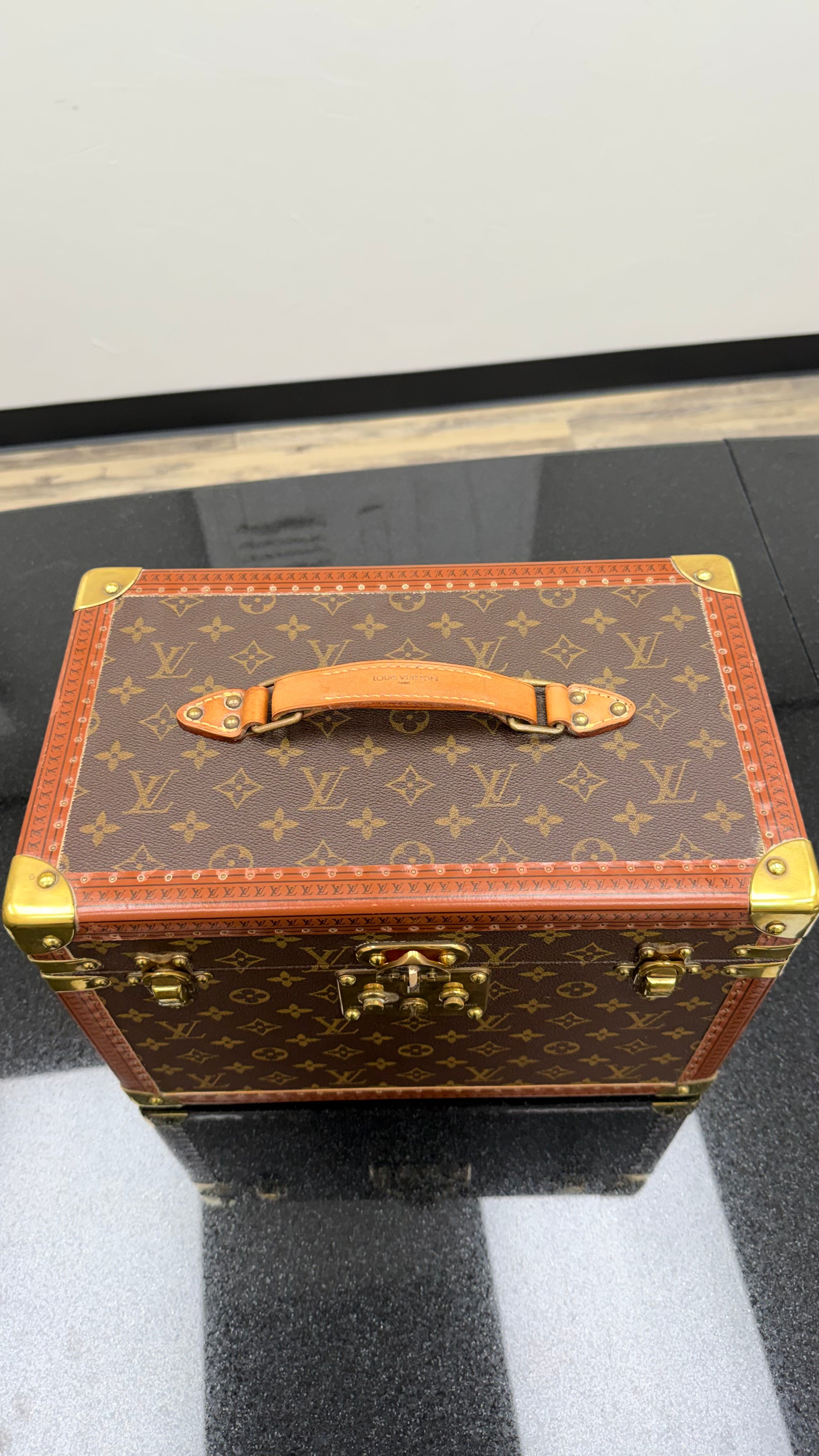 Louis Vuitton Vintage Monogram Boite Pharmacie Beauty Trunk