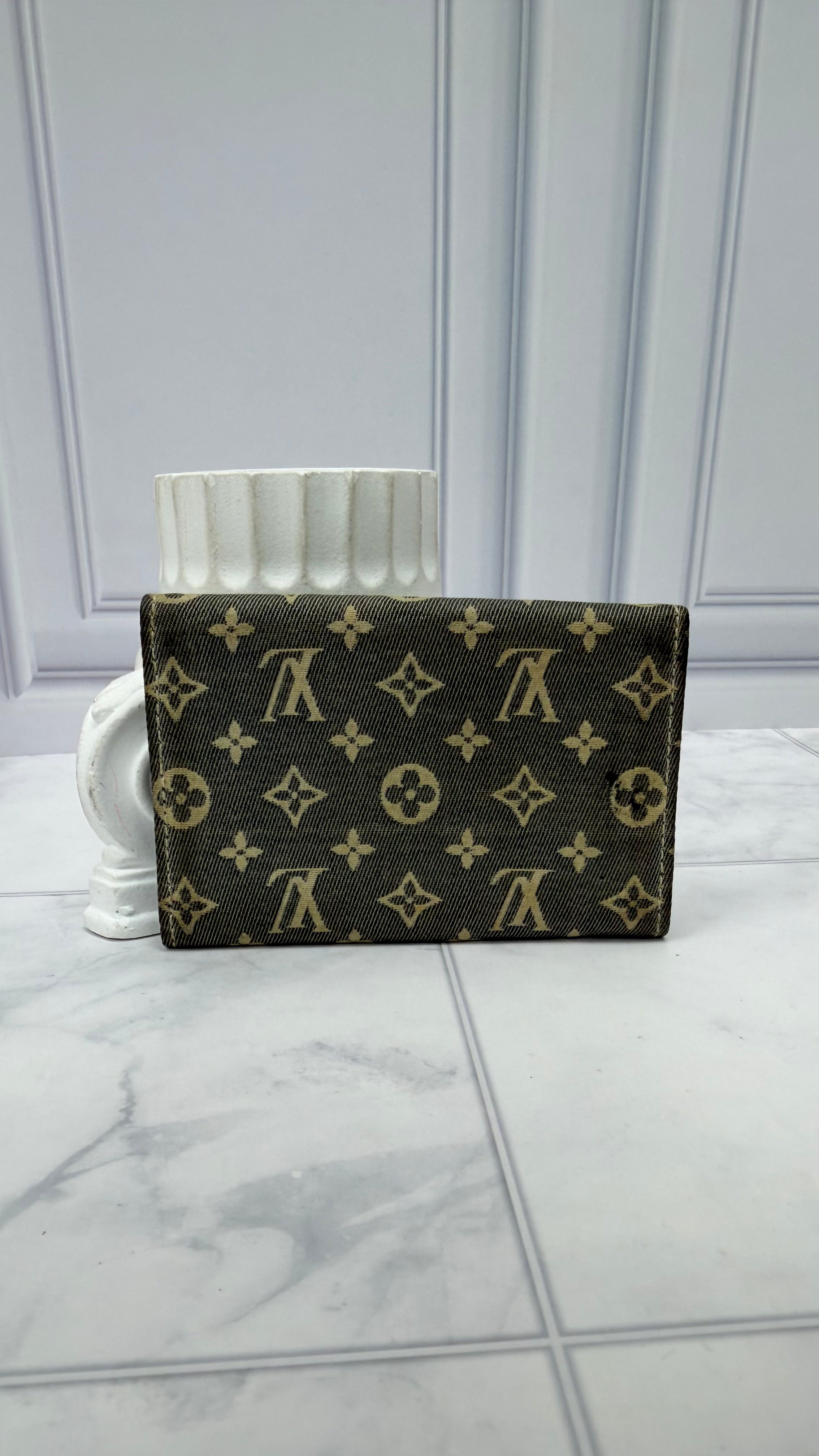 Louis Vuitton Blue Mini Lin 6 Key Ring Case