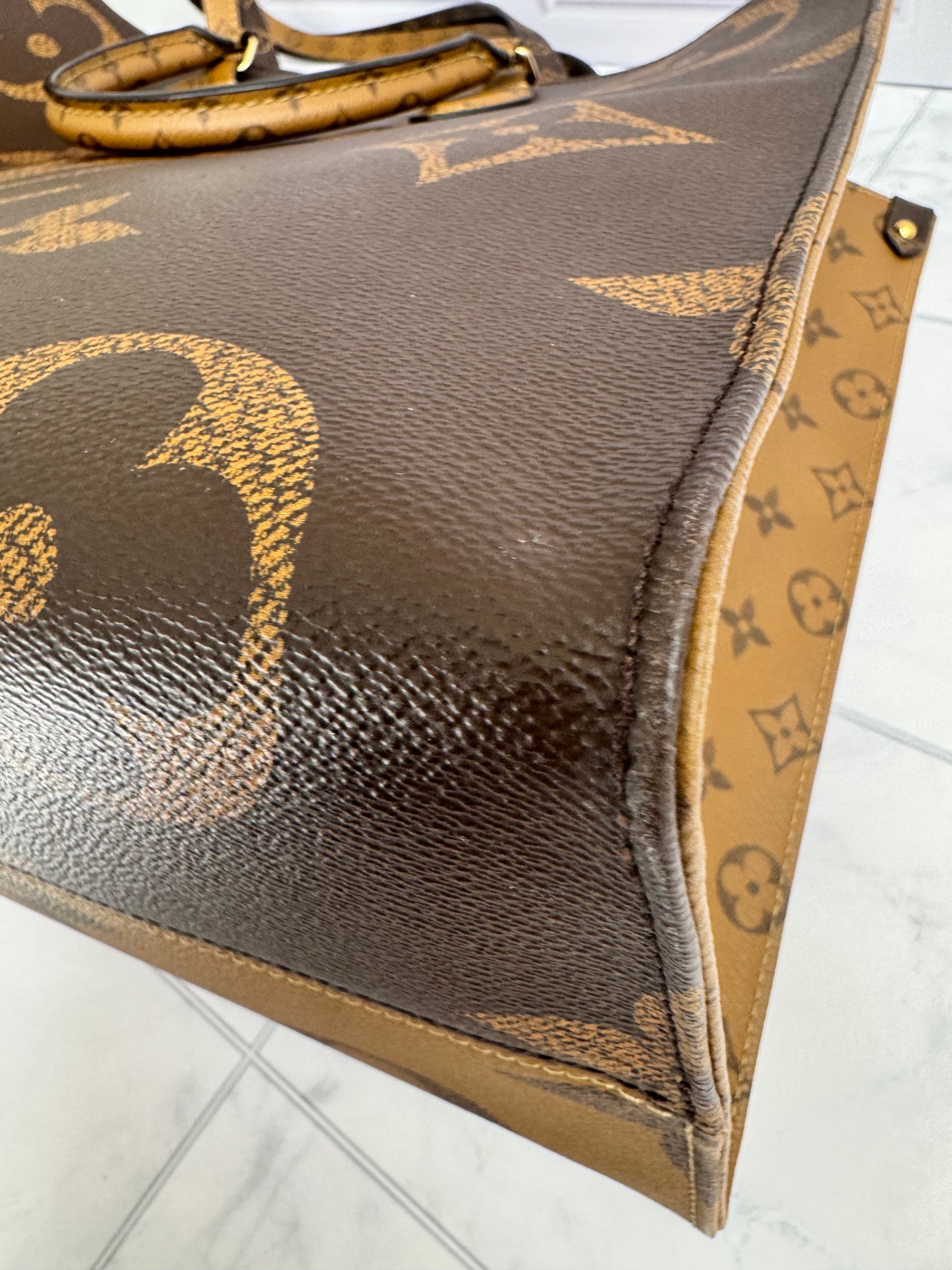 Louis Vuitton Monogram Giant On The Go Tote GM