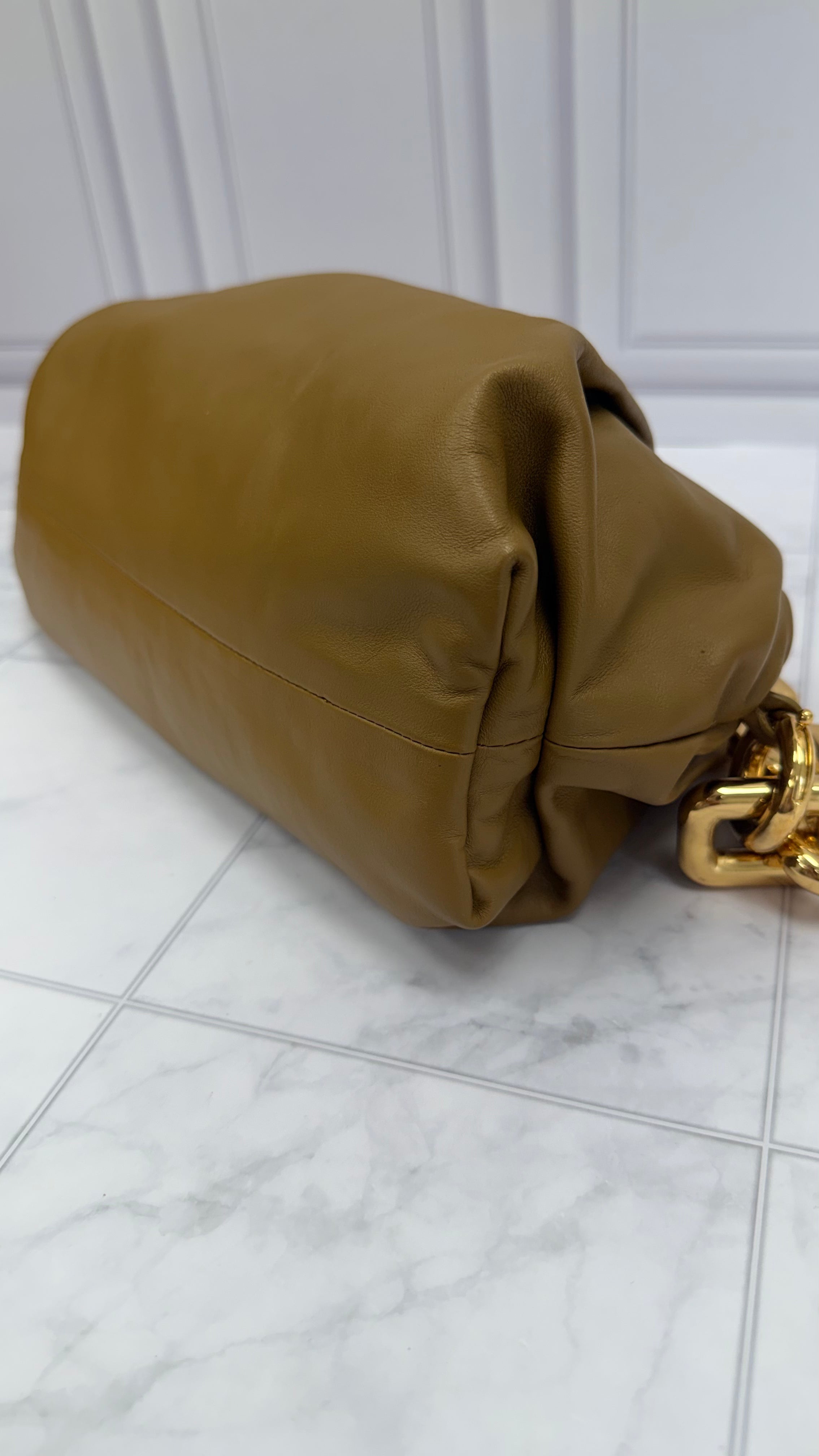 *DONS DROP* Bottega Veneta Brown Leather The Pouch Chain Shoulder Bag