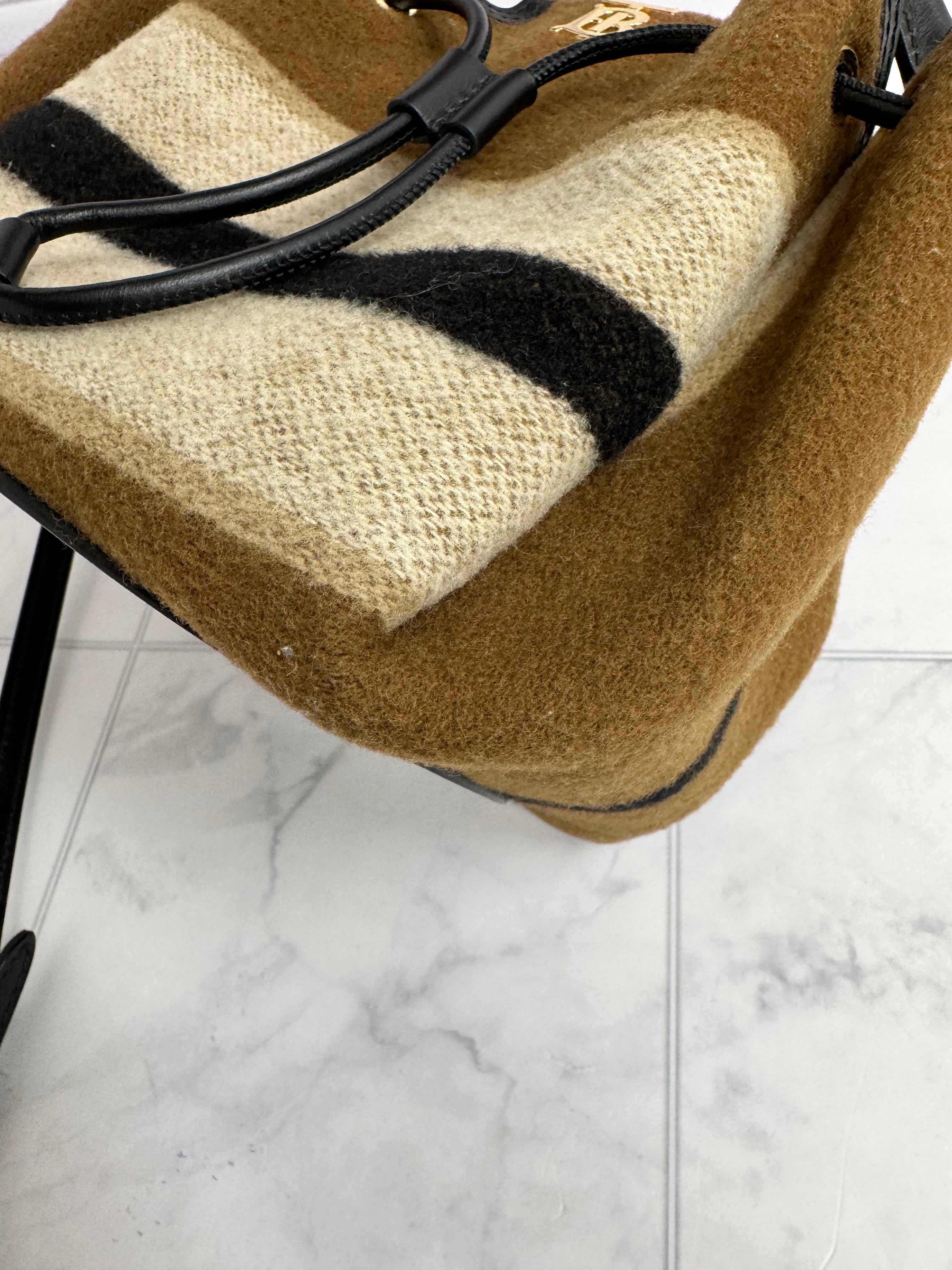 *DONS DROP* Burberry Brown Striped Wool Blanket Bucket Bag