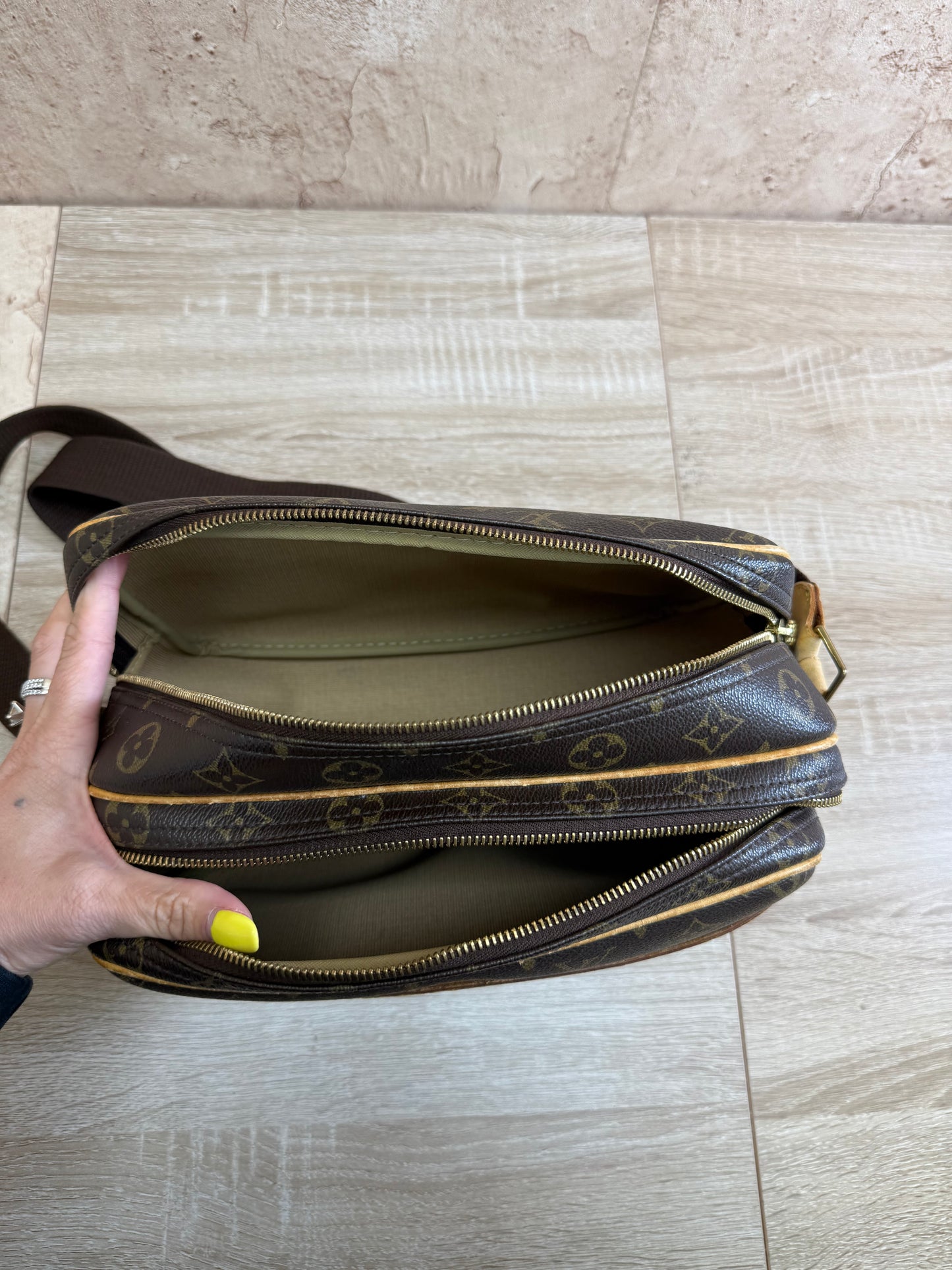 Louis Vuitton Monogram Reporter PM