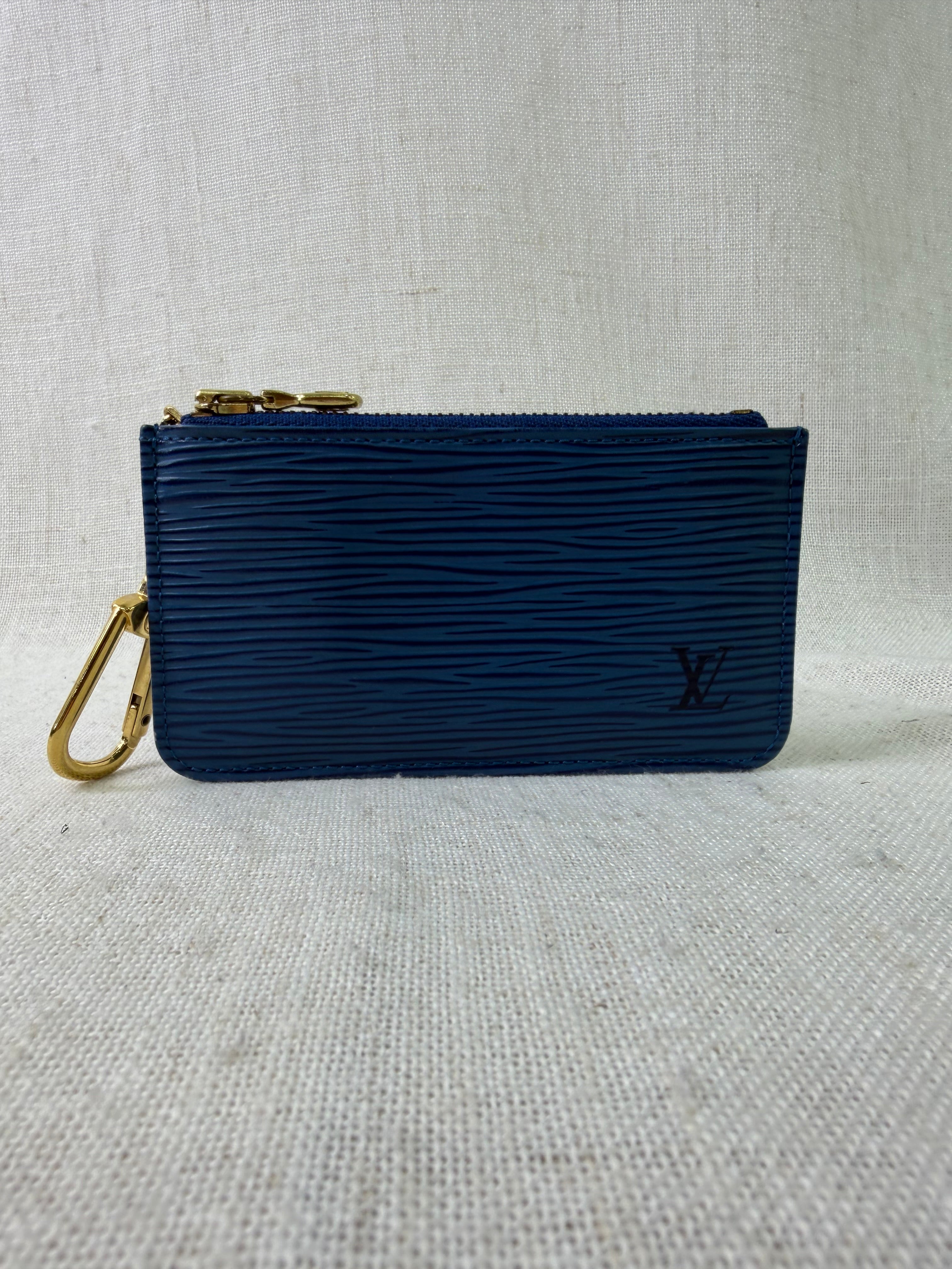 Louis Vuitton Blue Epi Key Cles