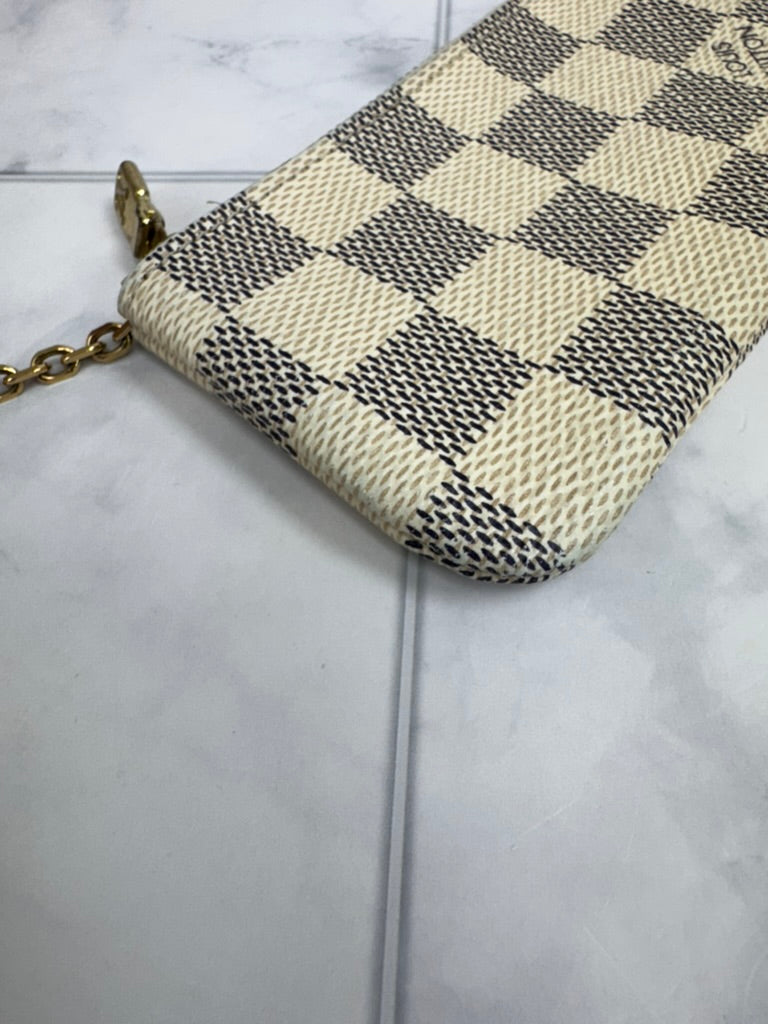 Louis Vuitton Damier Azur Key Cles