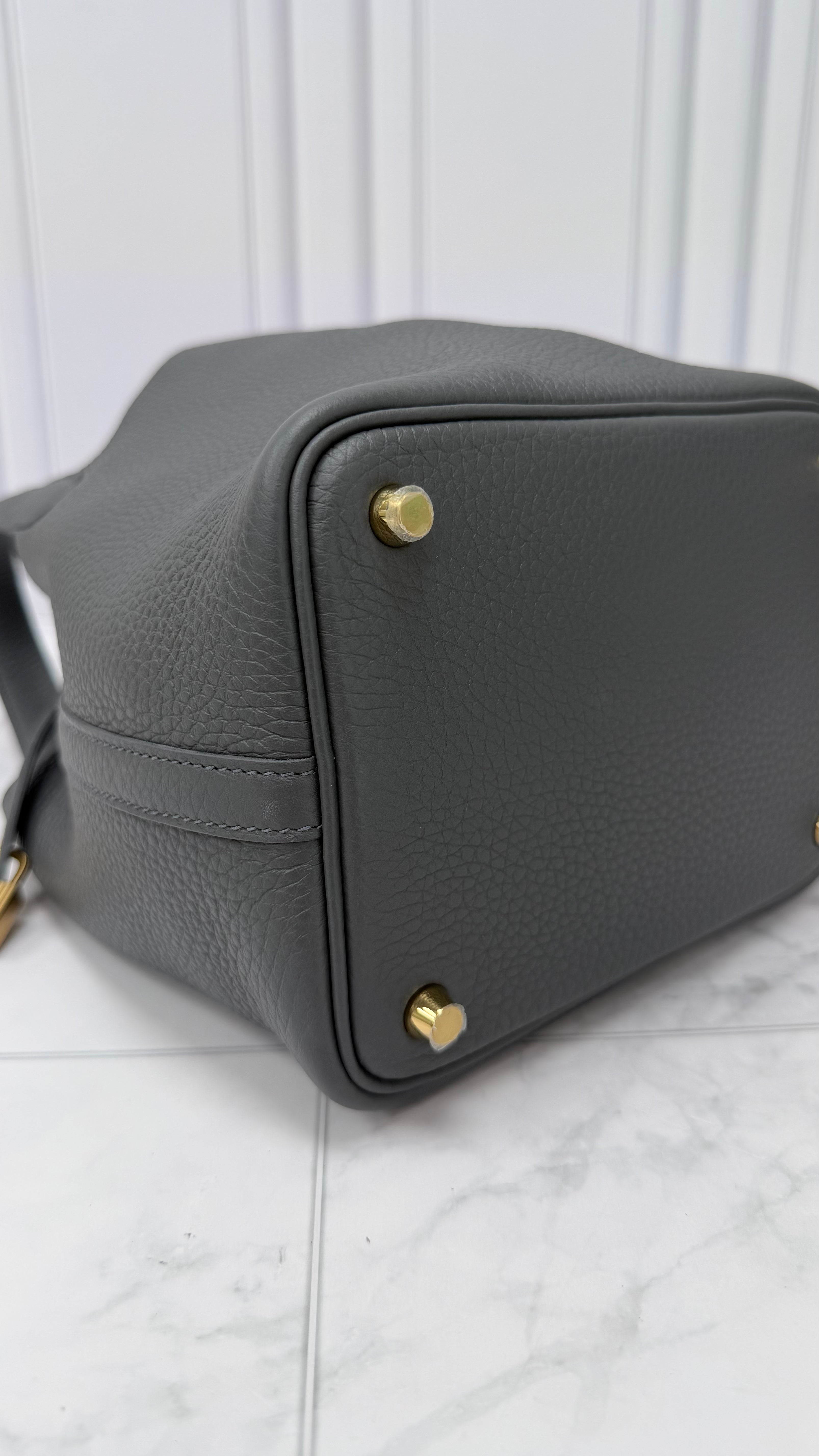 *DONS DROP* LIKE NEW - Hermes Grey Taurillon Clemence Picotine 18