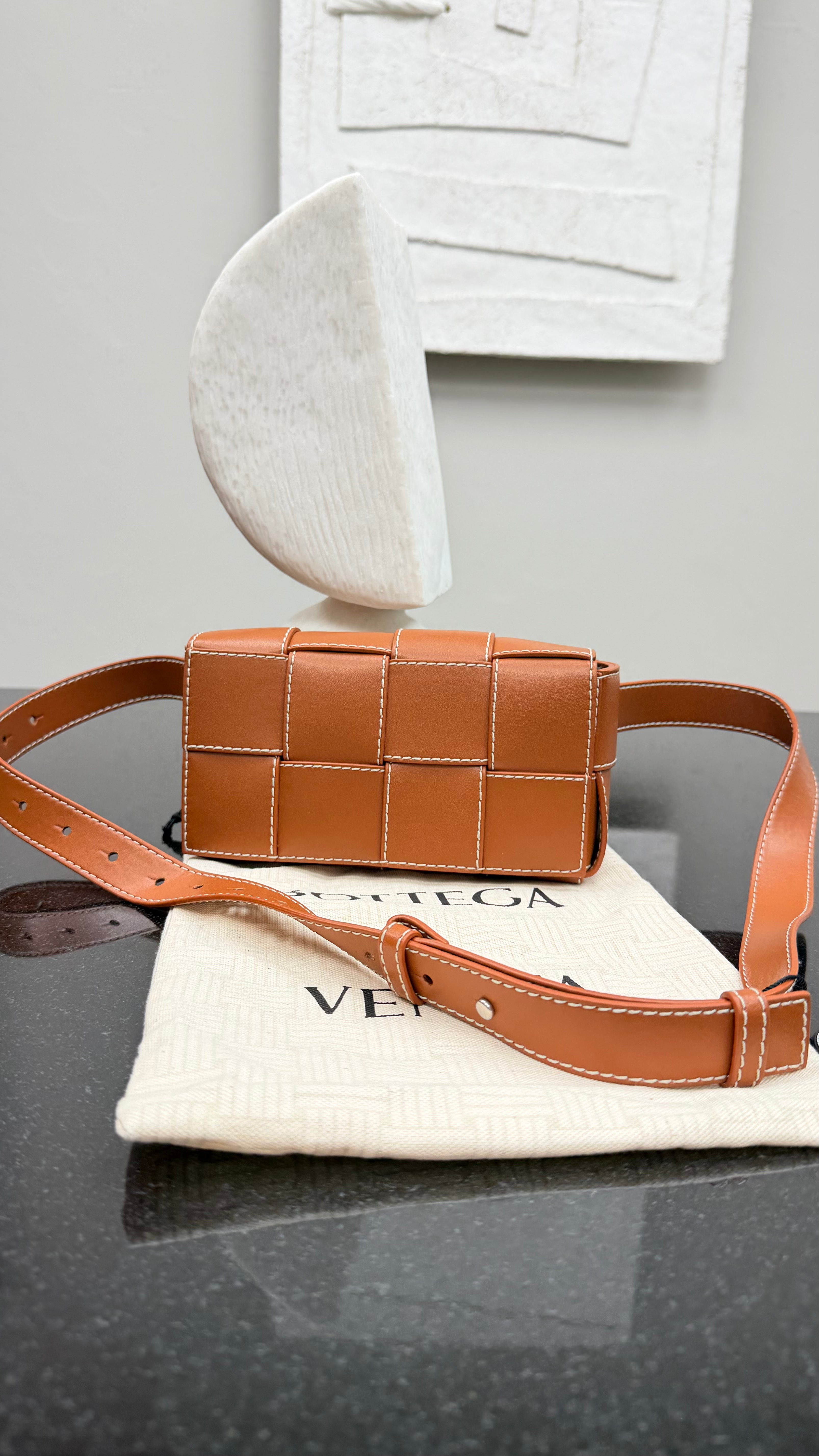 *DONS DROP* BRAND NEW- Bottega Veneta Brown Maxi Intrecciato Leather Mini Cassette Waist Bag