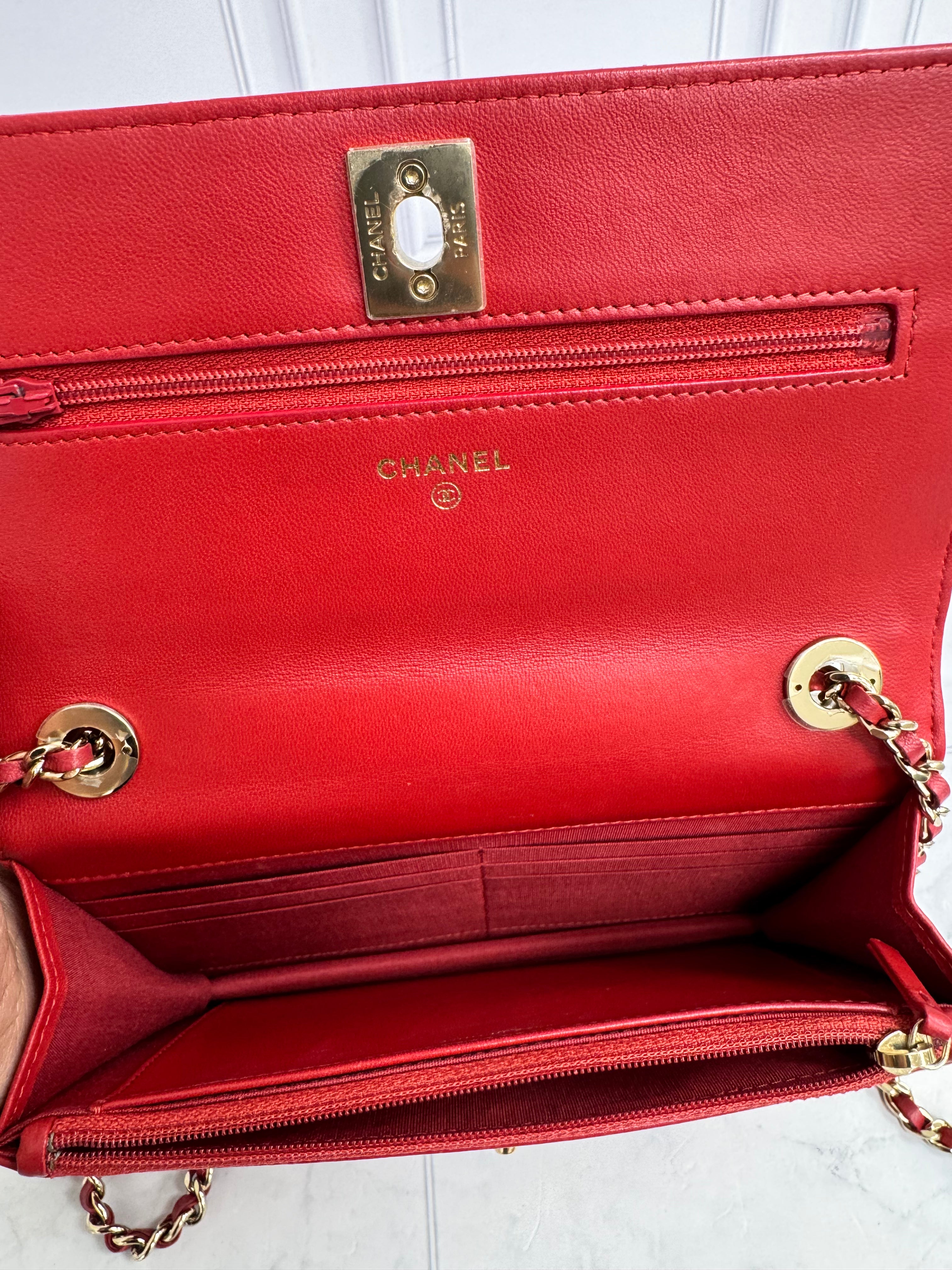 LIKE NEW - Chanel Red Quilted Leather Trendy Wallet On A Chain