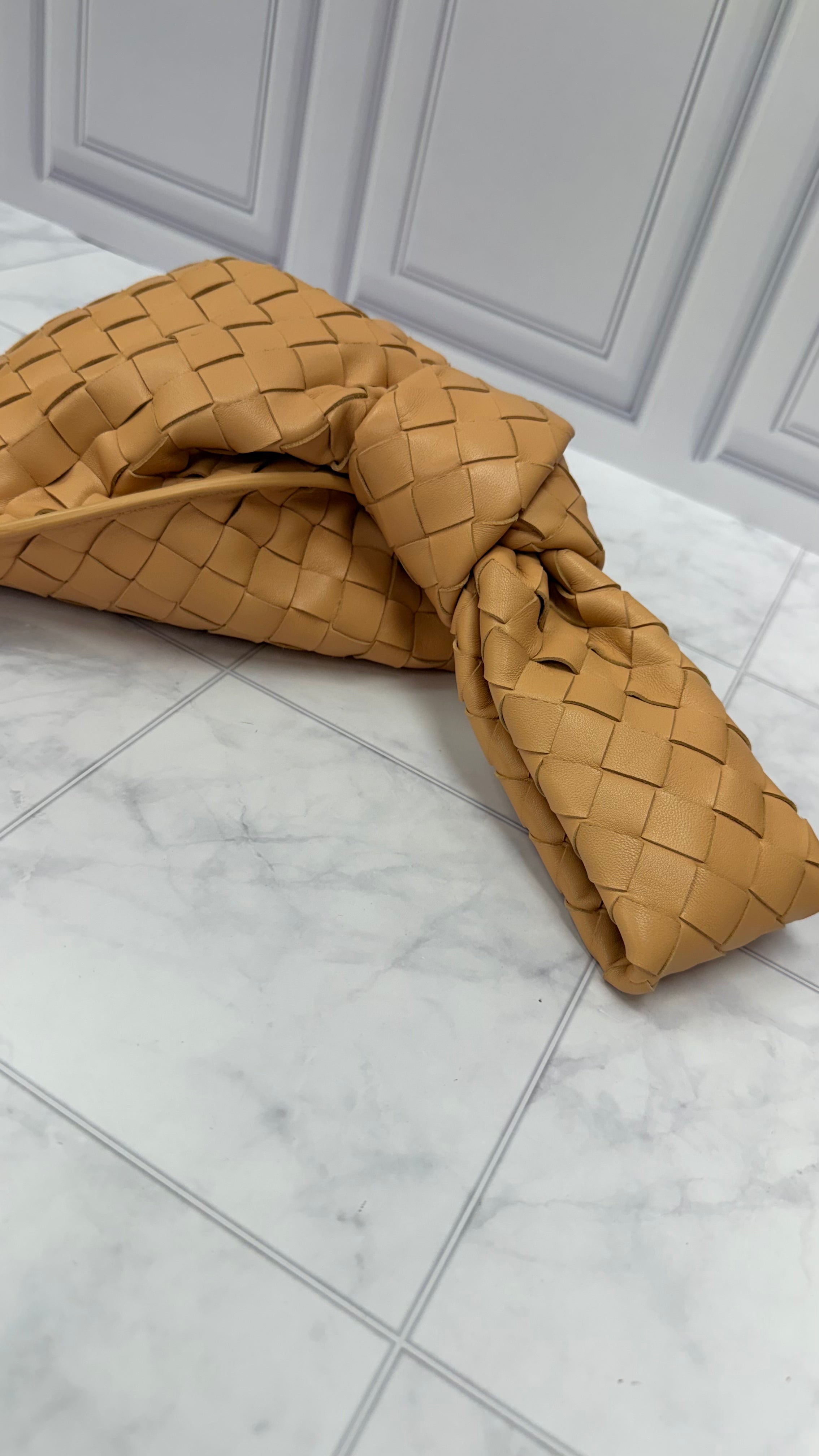 *DONS DROP* LIKE NEW - Bottega Veneta Tan Intrecciato Leather Mini Twist Bag