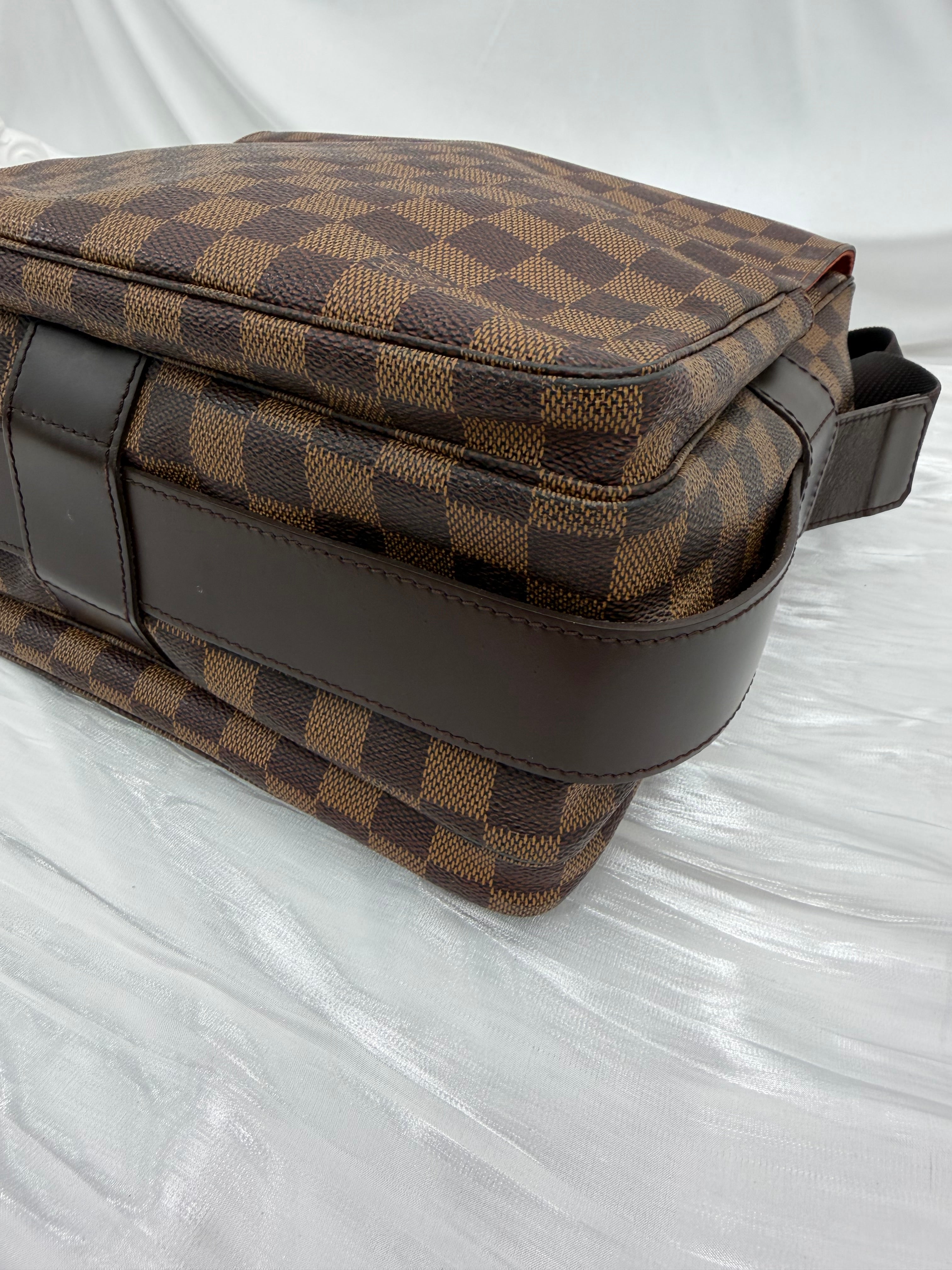Louis Vuitton Damier Ebene Naviglio Messenger Bag