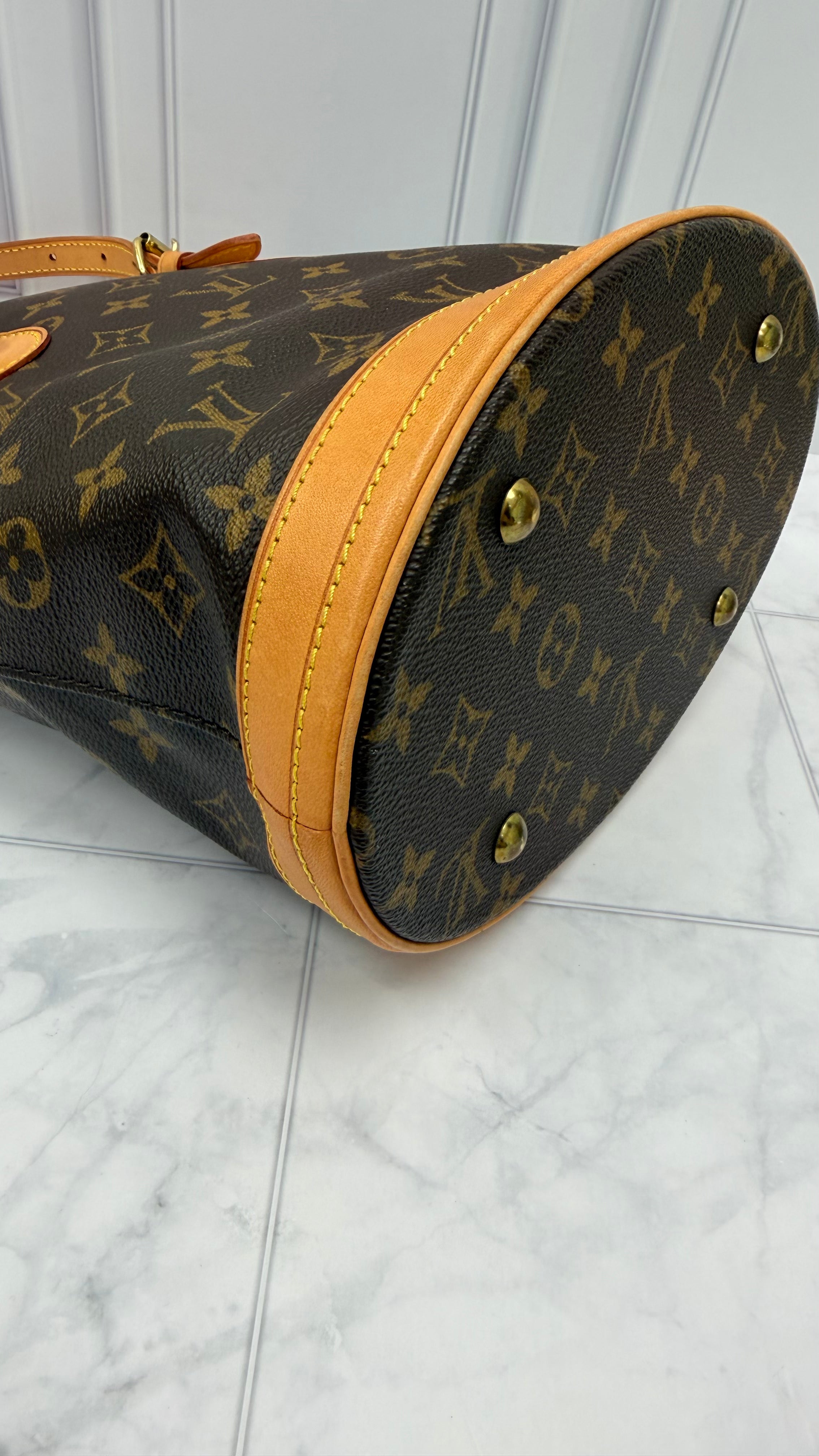 *DONS PRE DROP* Louis Vuitton Monogram Petit Bucket PM Shoulder Bag