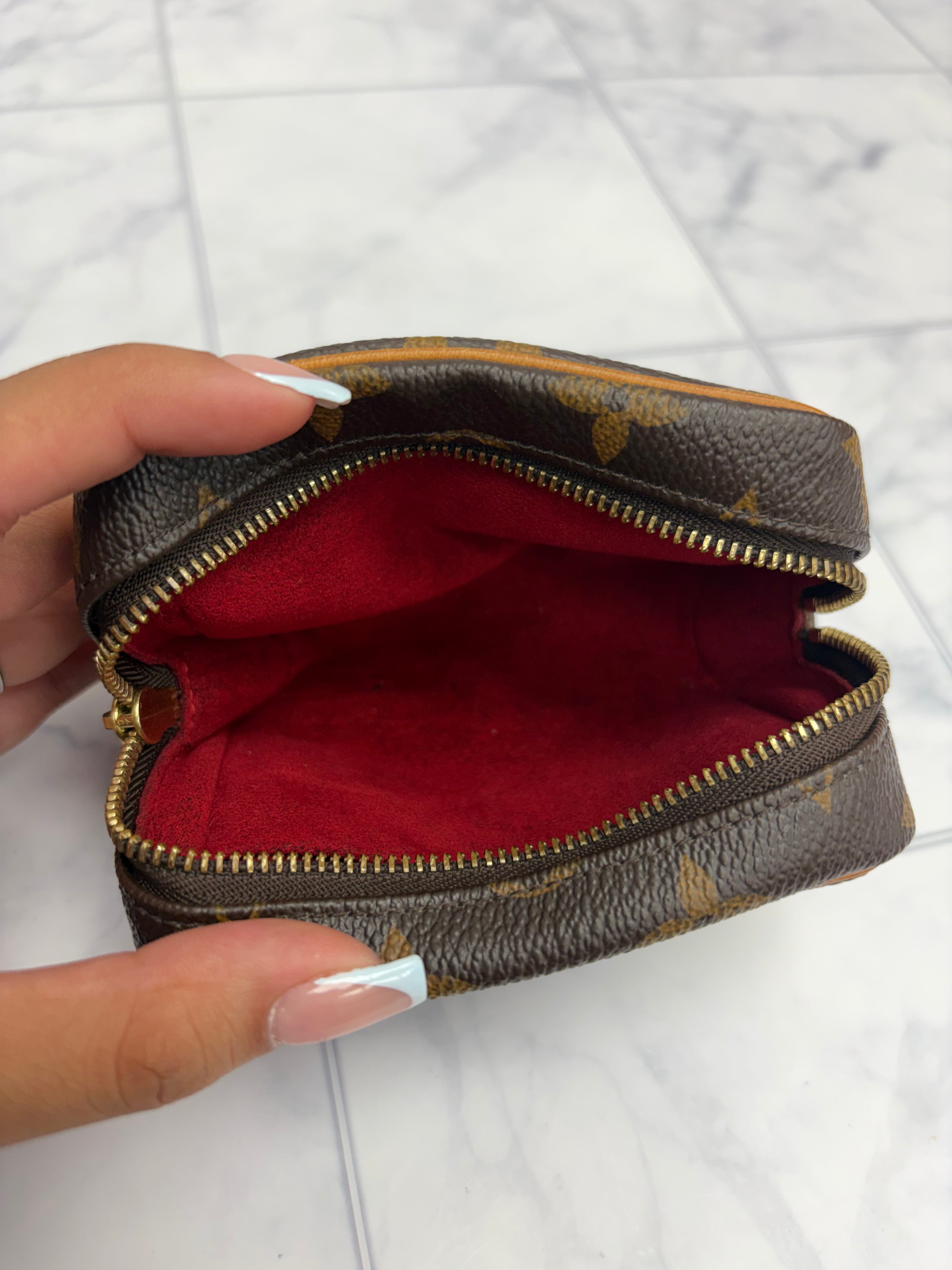 Louis Vuitton Monogram Wapity Pouch