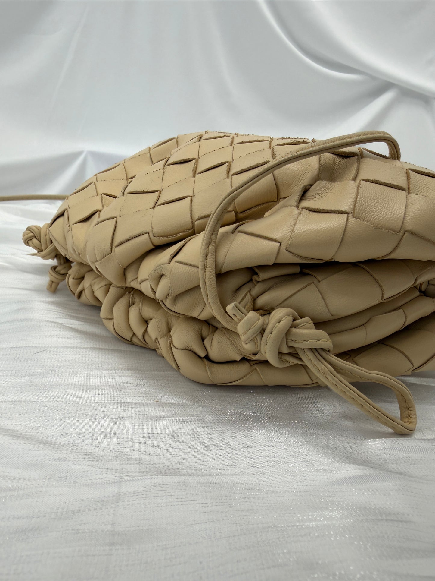 Bottega Veneta Cream Mini Intrecciato Leather Pouch Clutch