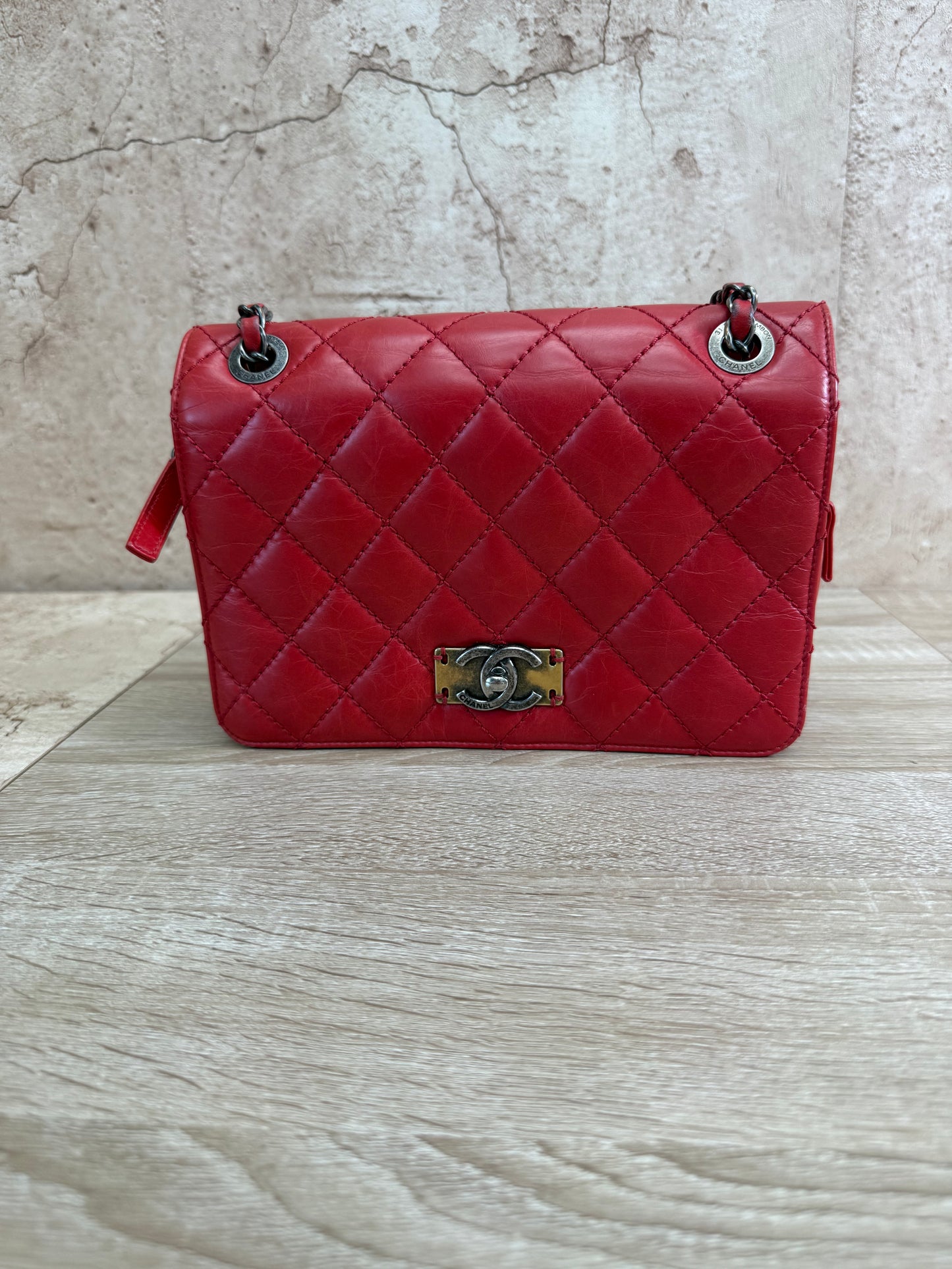 Chanel Red Crumpled Quilted Calfskin Chain Crossbody Bag