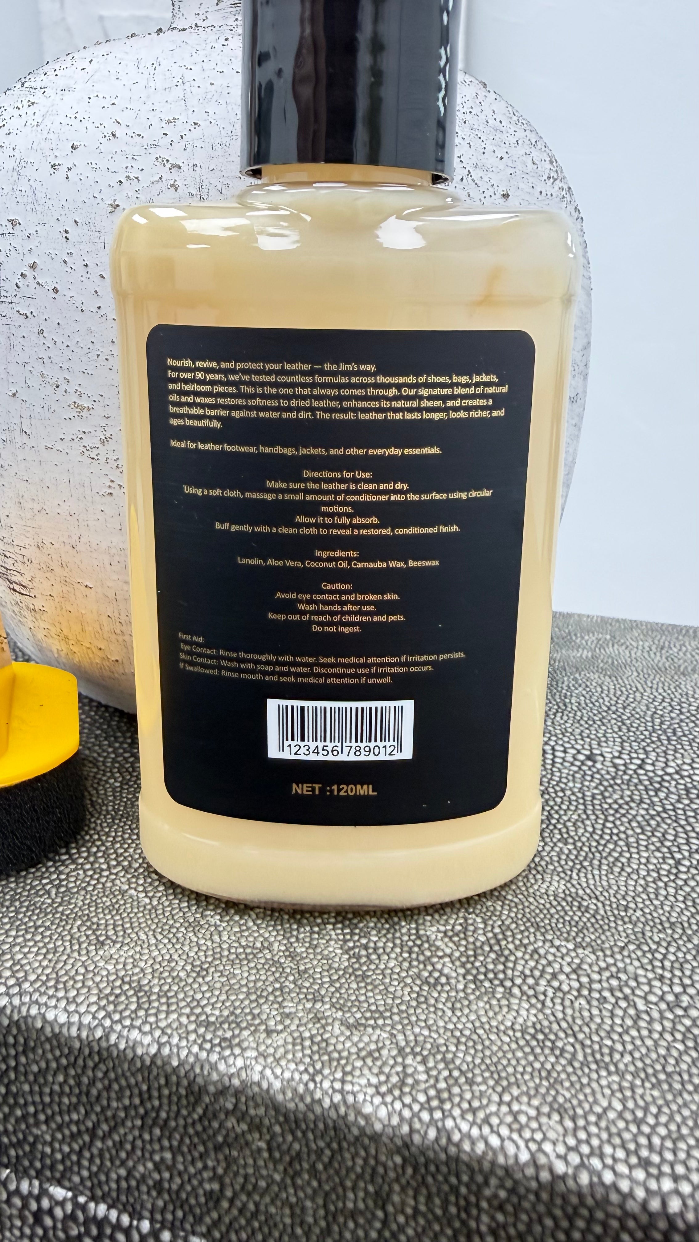 002 Cobbler Concierge x Jim’s Juice The SMALL Bottle Leather Conditioner
