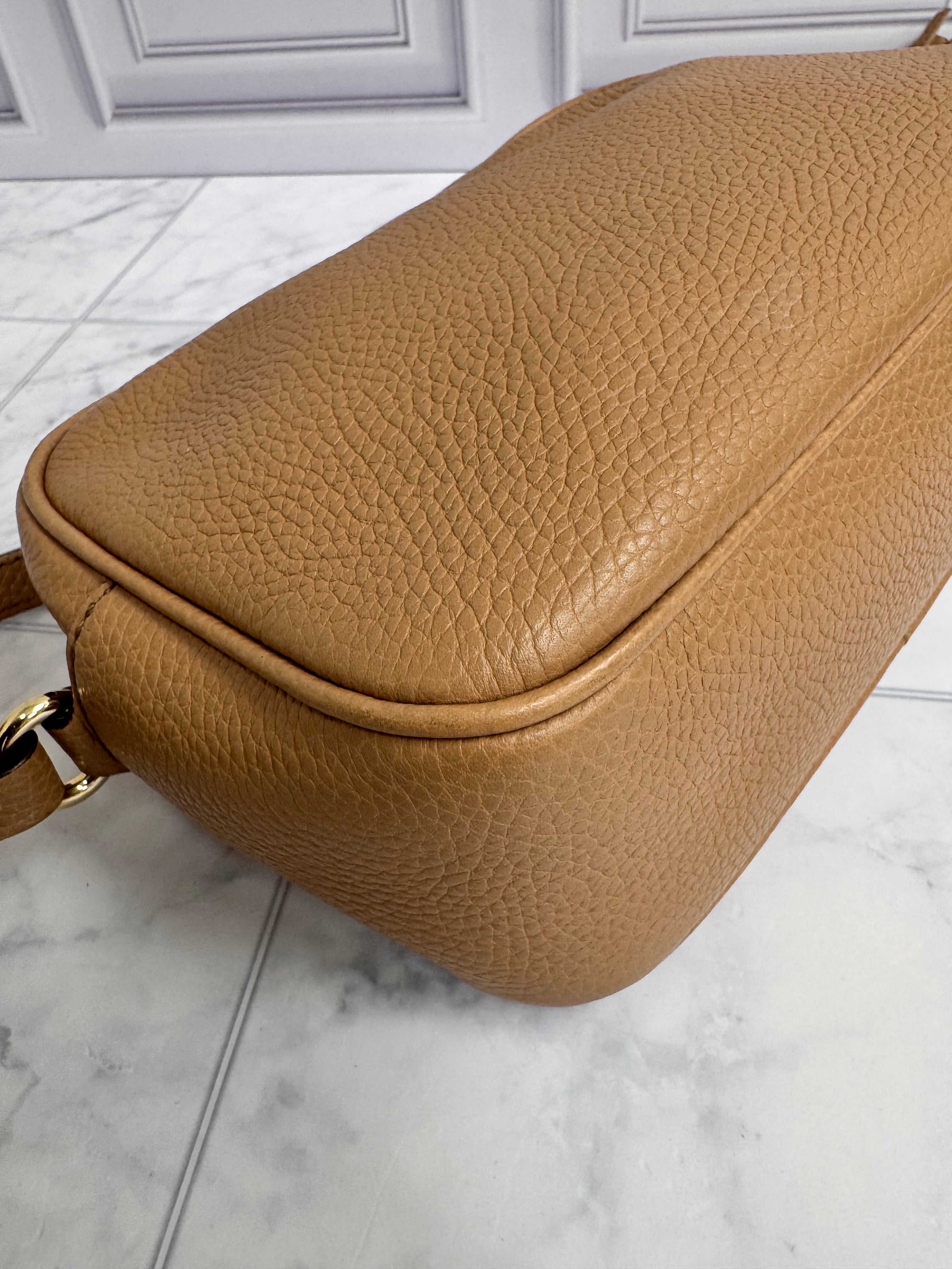 *DONS DROP* Gucci Tan Pebbled Leather Soho Disco Camera Bag