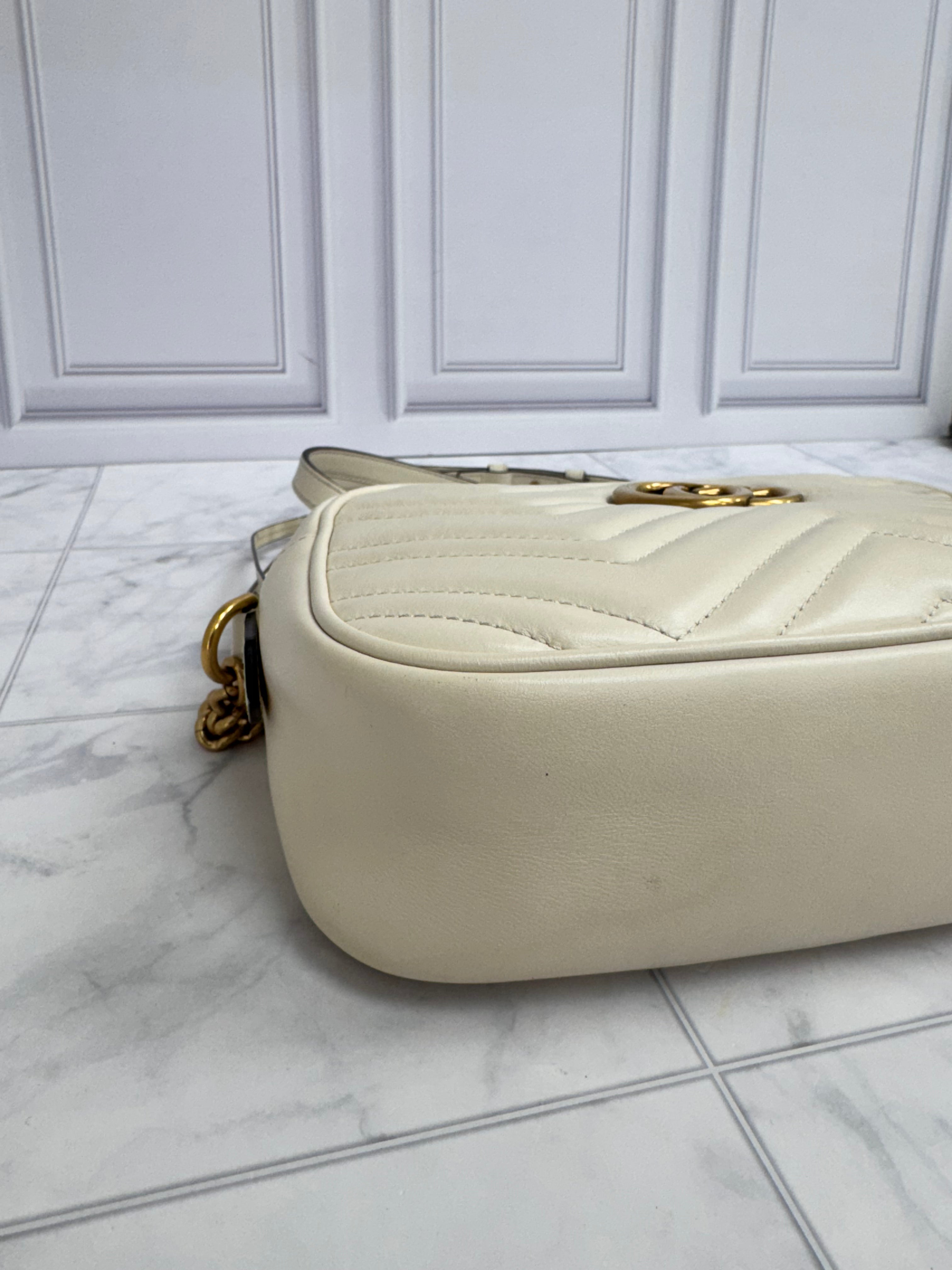 Gucci Cream Chevron Quilted Leather GG Marmont Small Camera Bag