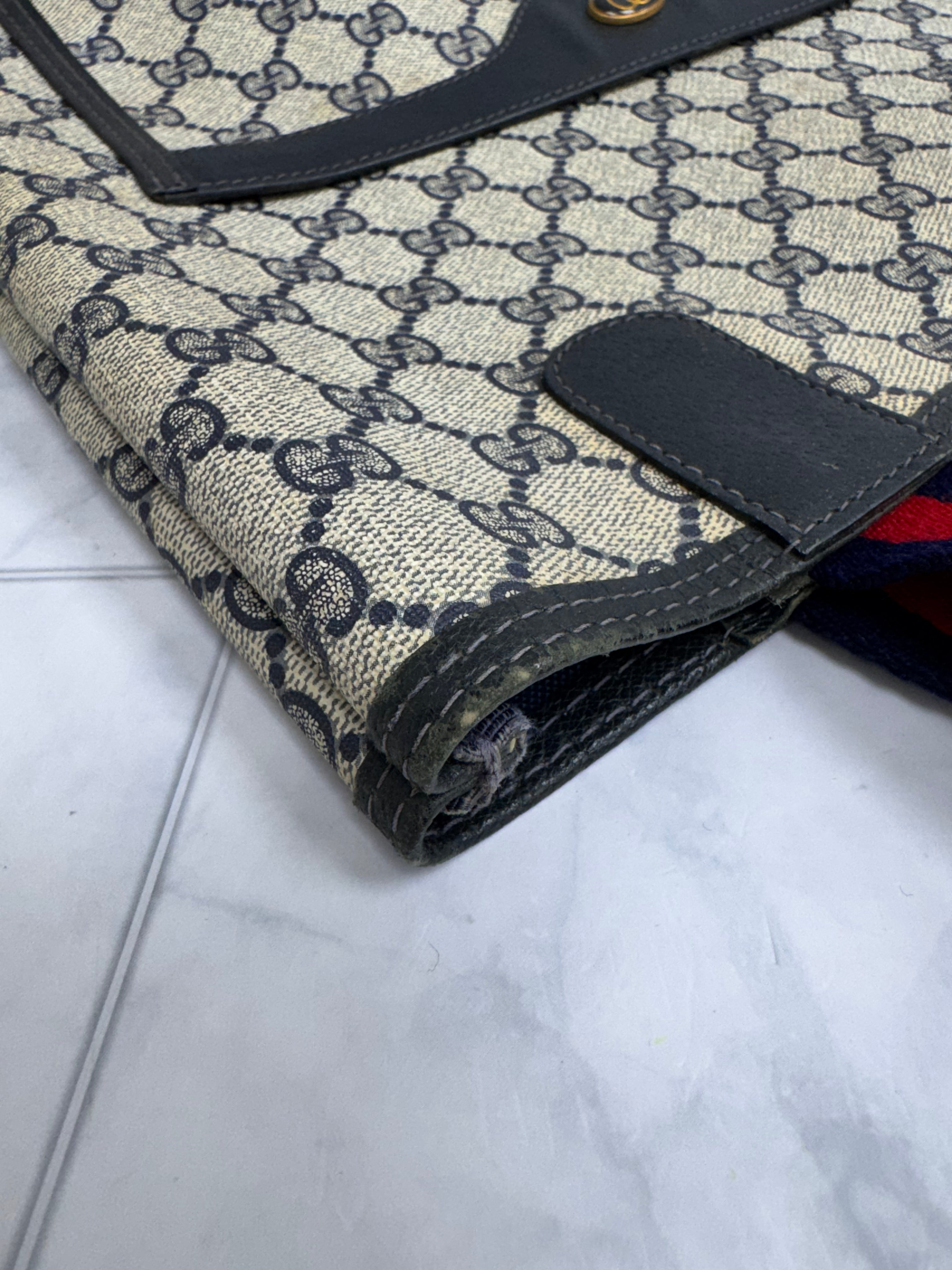 Gucci GG Supreme Sherry Line Tote Bag