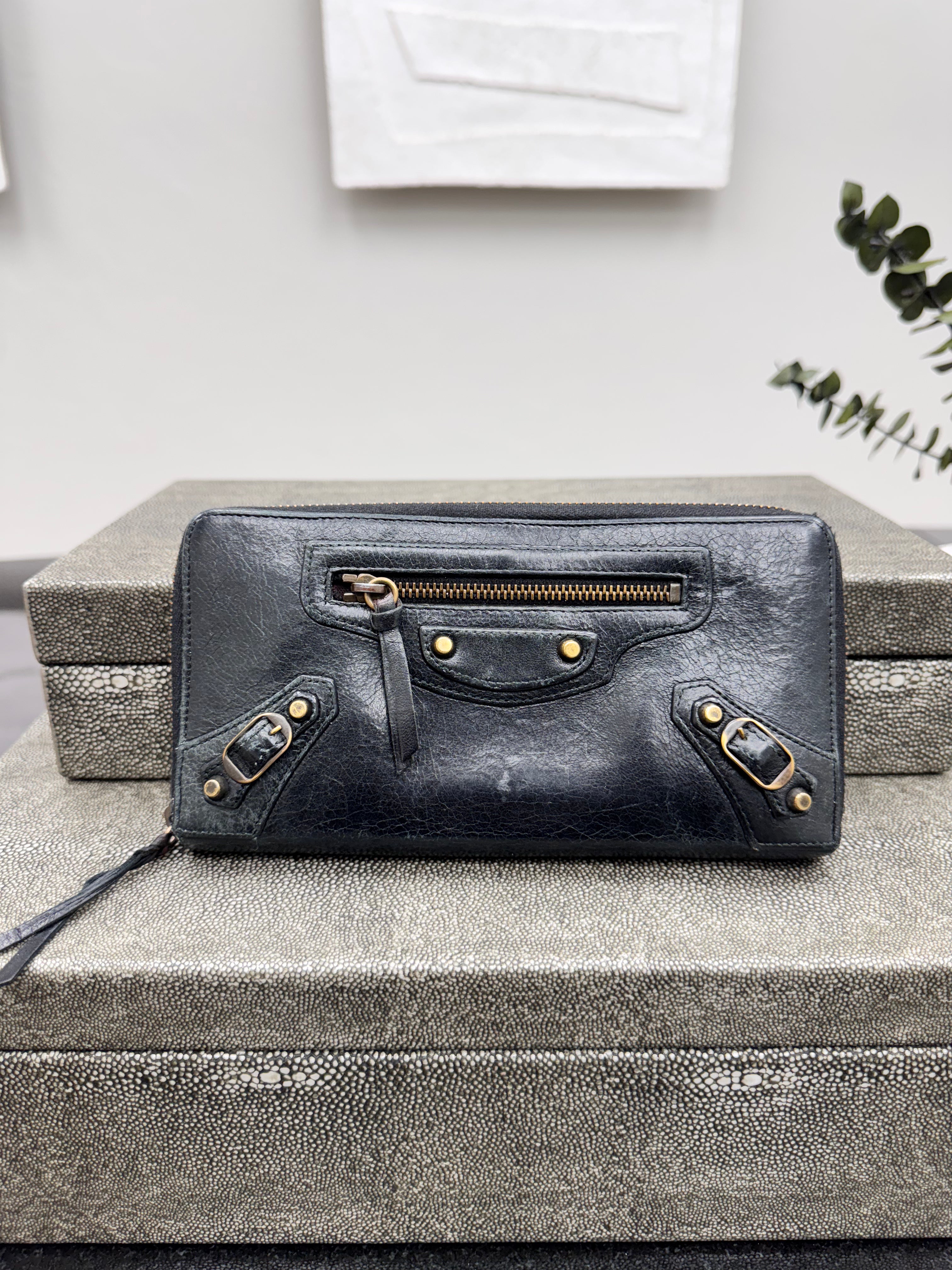 Balenciaga Black Leather Zippy Wallet