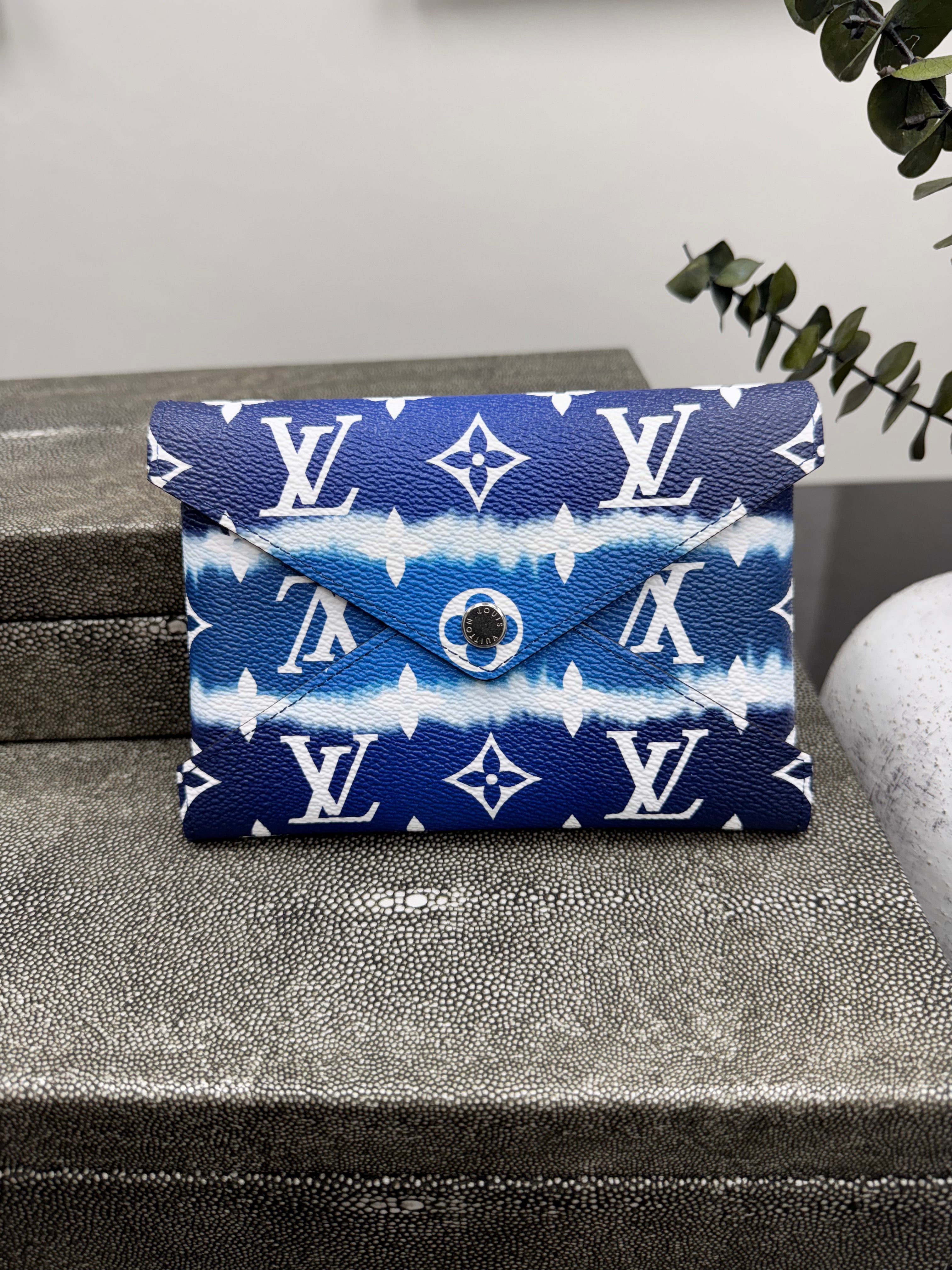 BRAND NEW - Louis Vuitton Blue Escale Monogram Medium Kirigami Pochette