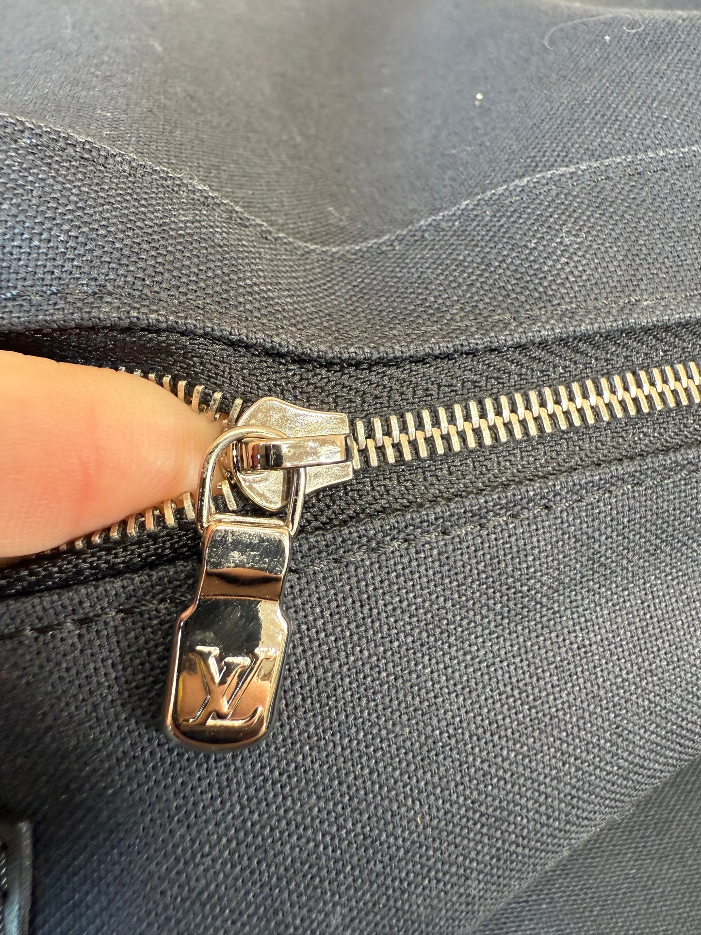 Louis Vuitton Damier Graphite Roadster Duffle 50