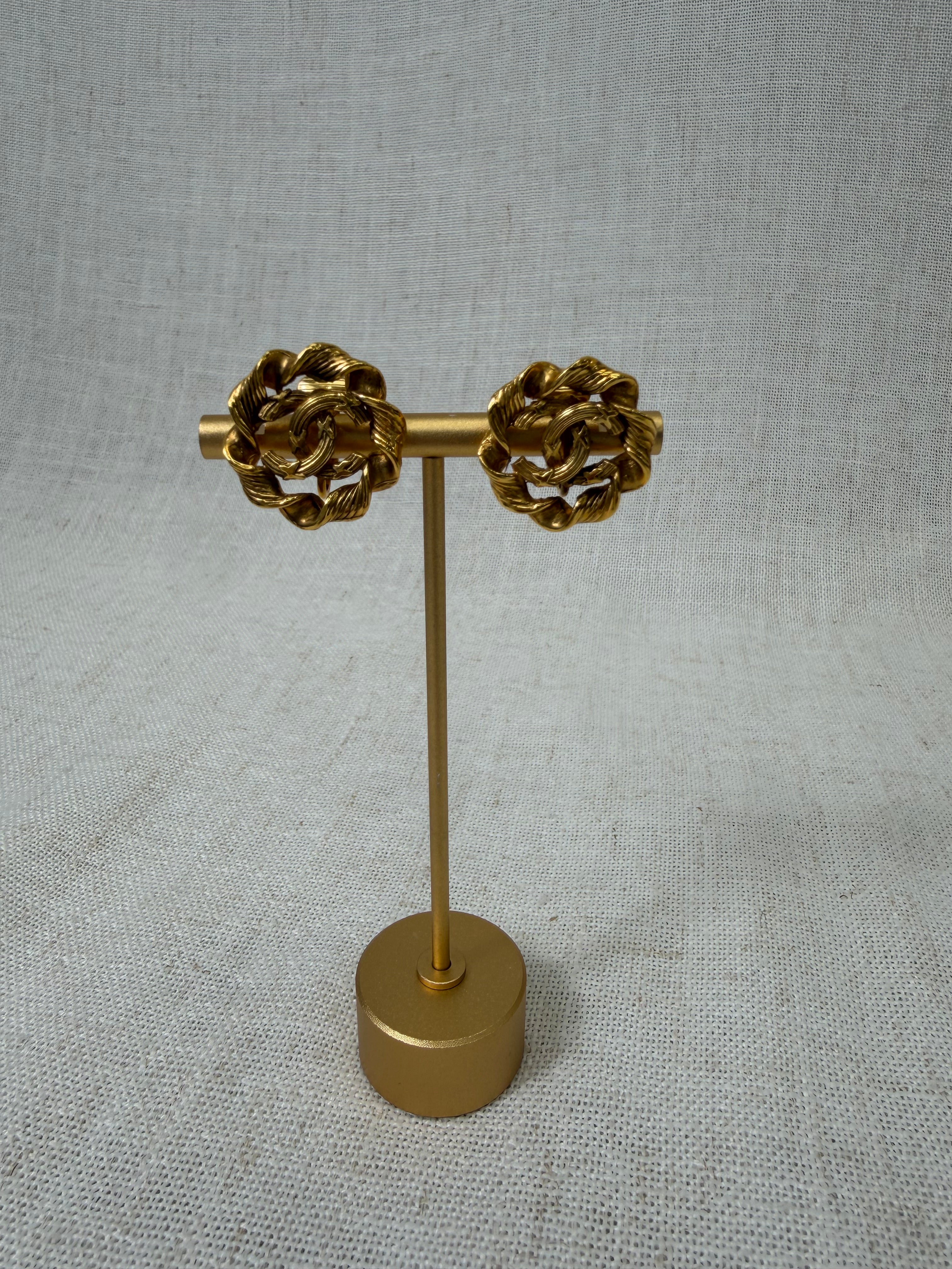 Chanel Gold CC Clip-On Earrings