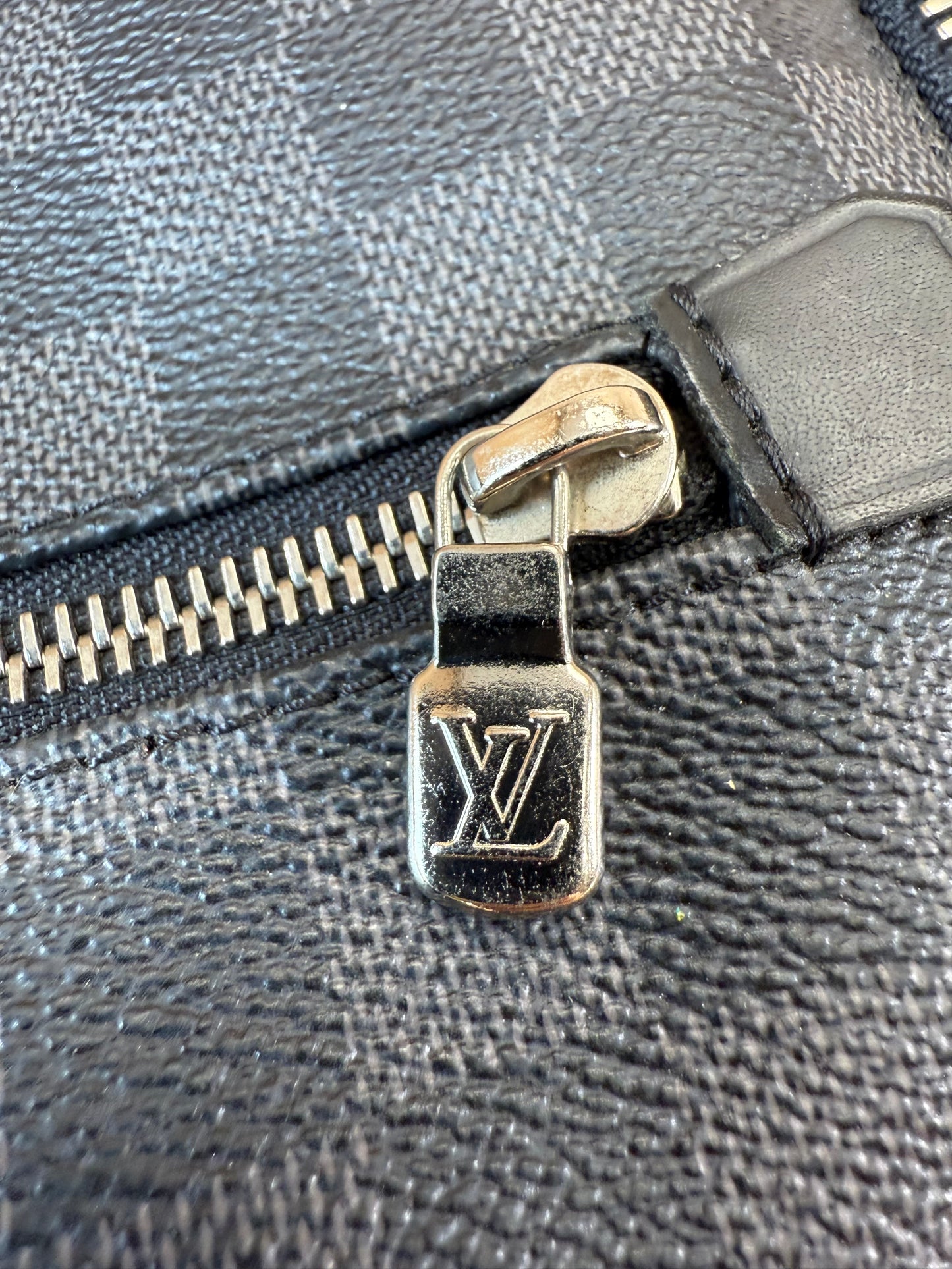 Louis Vuitton Damier Graphite Roadster Duffle 50