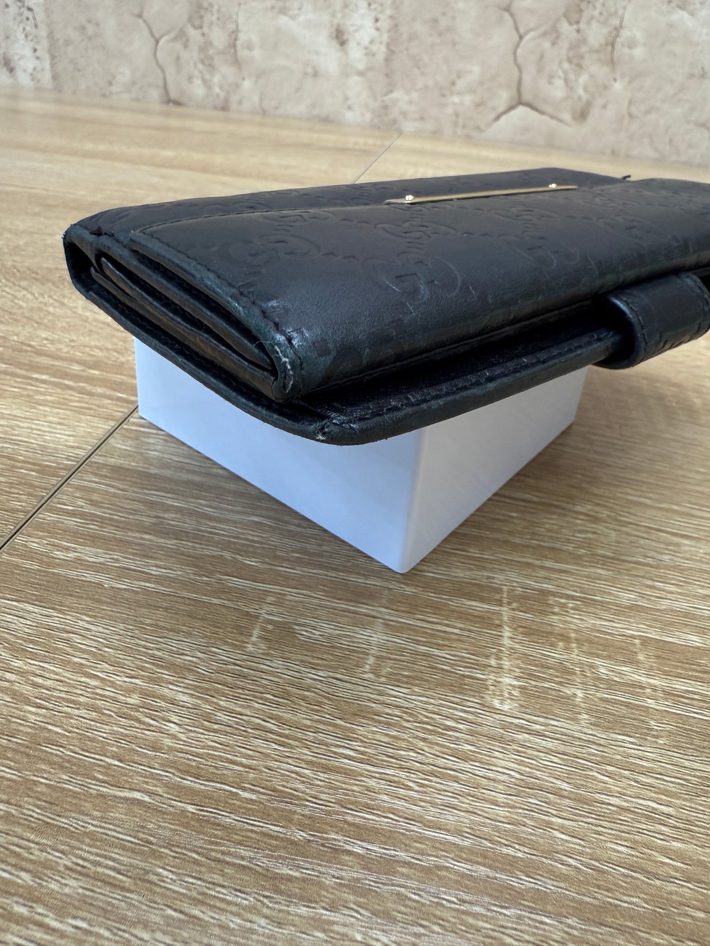 Gucci Black Leather Guccissima Bar Long Wallet