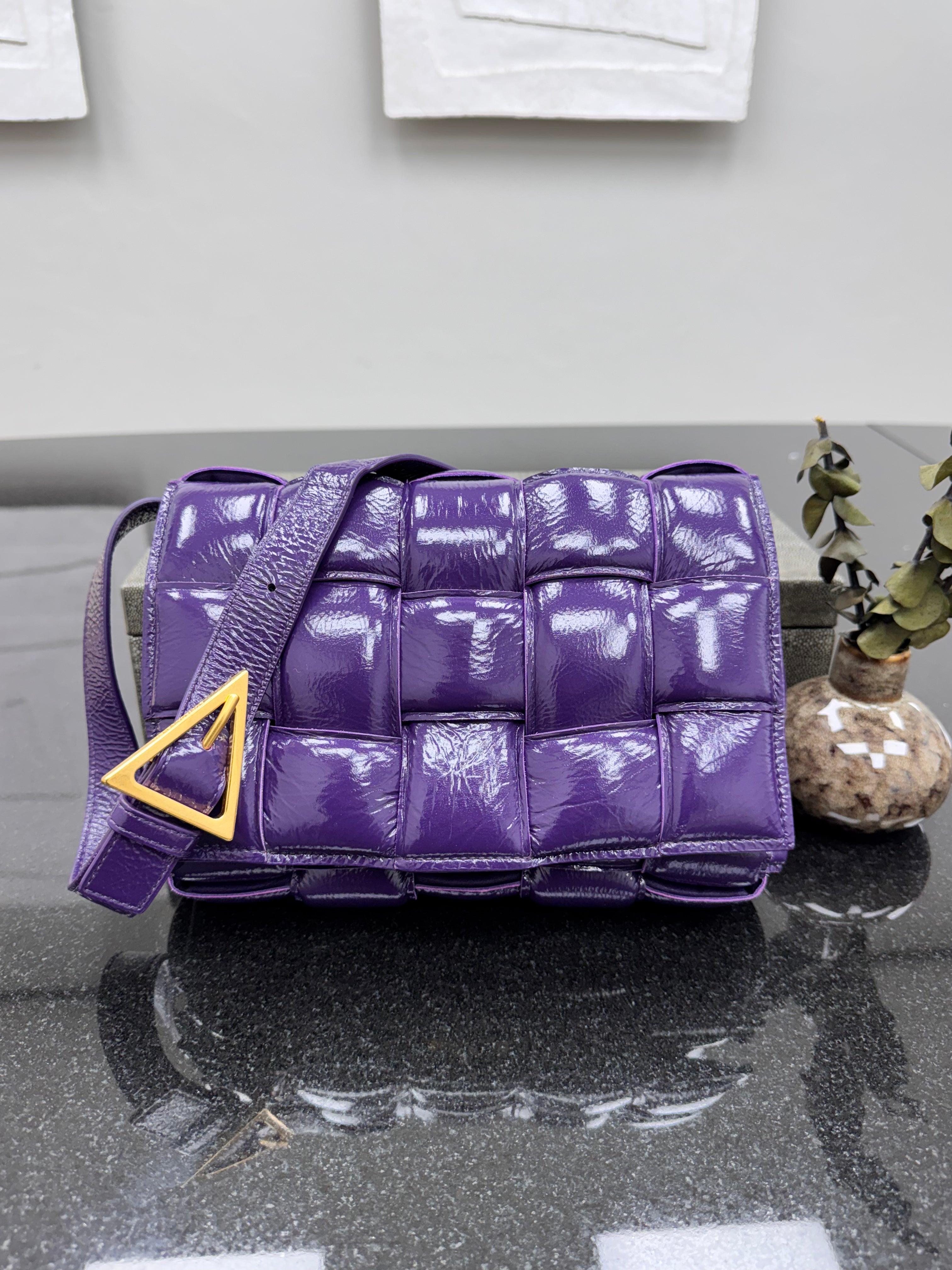 LIKE NEW - Bottega Veneta Purple Maxi Intrecciato Patent Leather Cassette Crossbody Bag