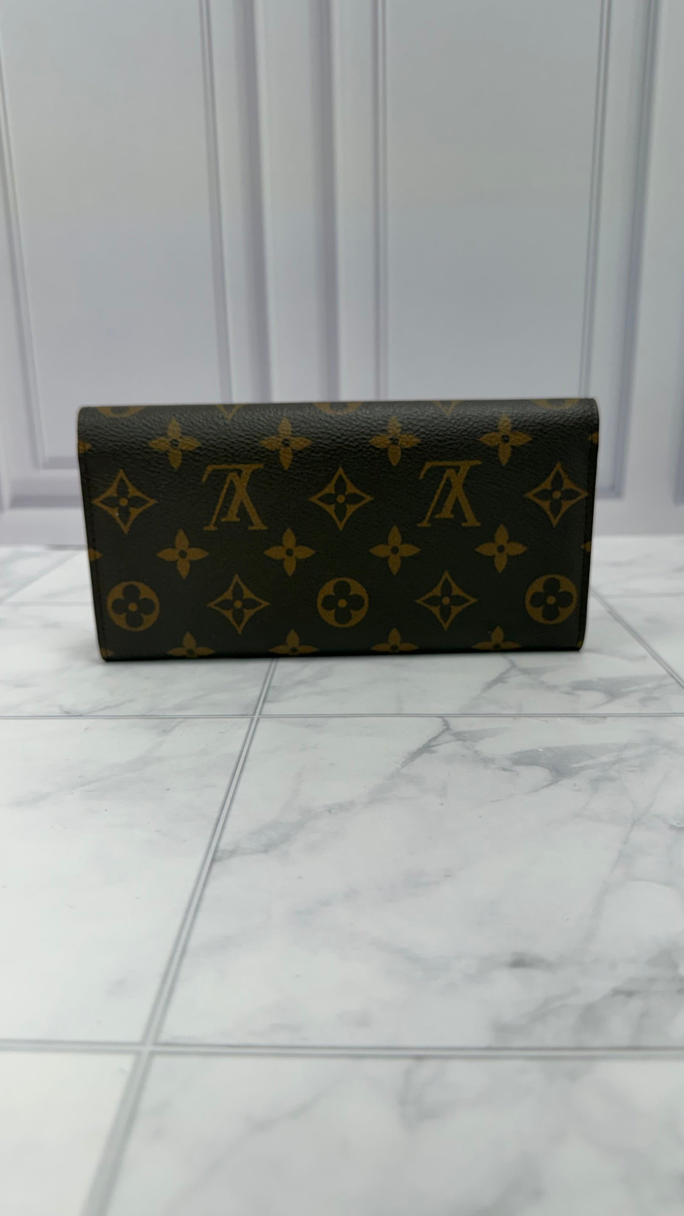 *DONS DROP* Louis Vuitton Monogram & Blue Emilie Wallet