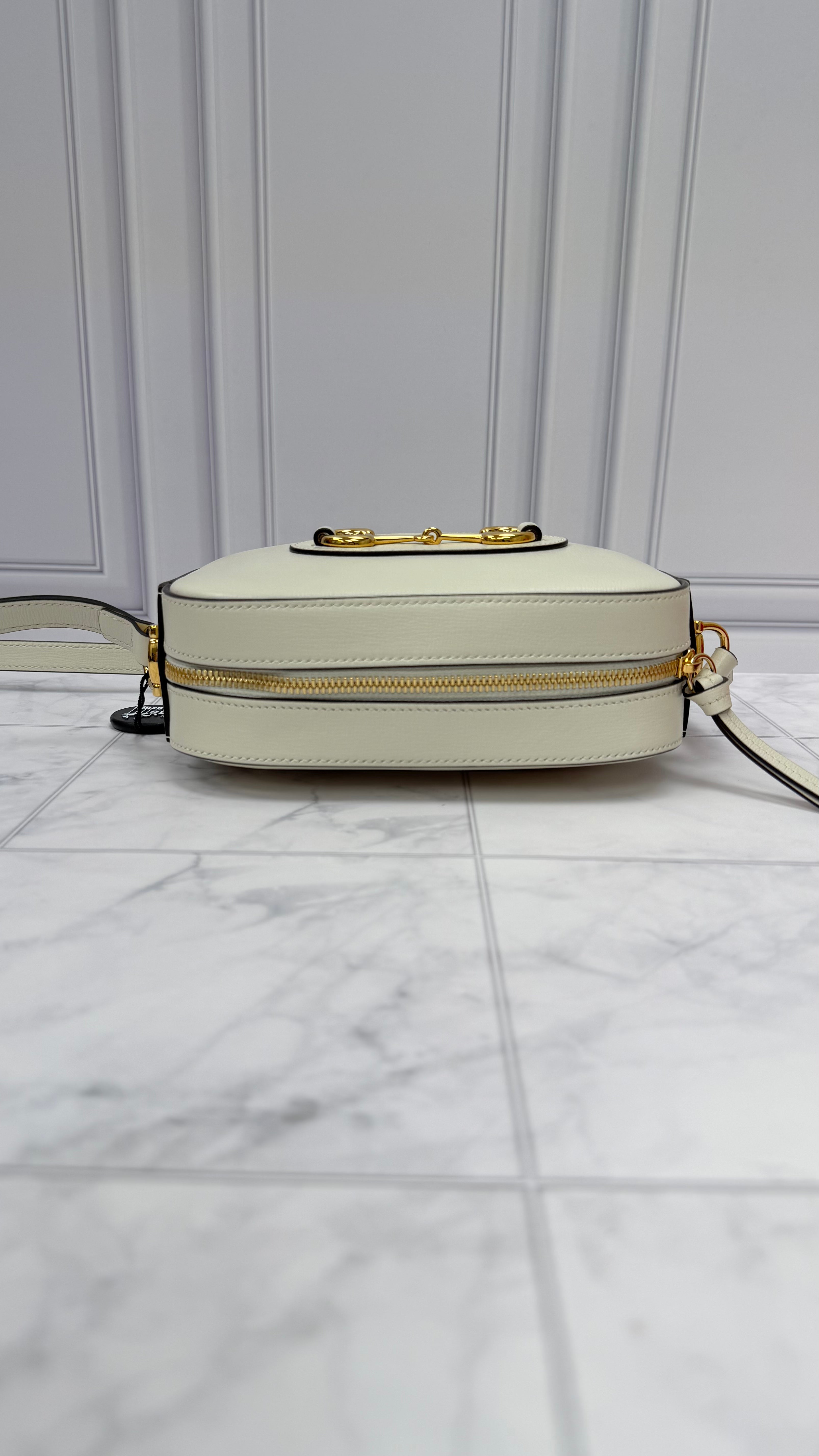 *DONS PRE DROP* LIKE NEW - Gucci White Leather Horsebit 1955 Small Camera Bag