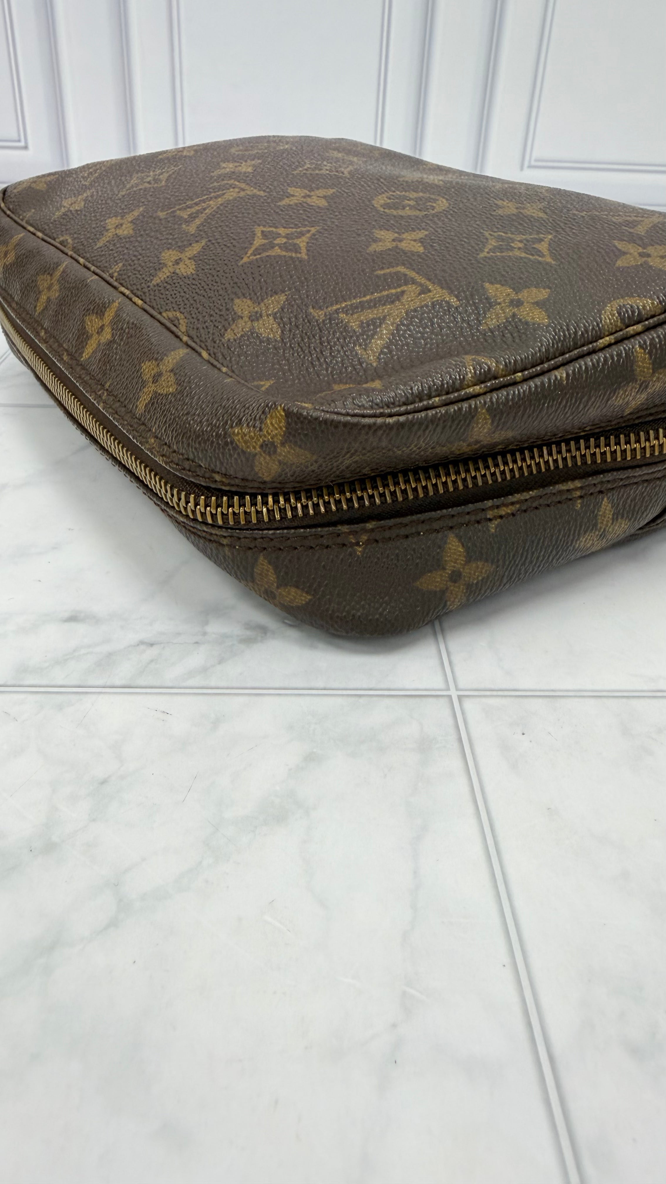 Louis Vuitton Monogram Trousse 23 Pouch
