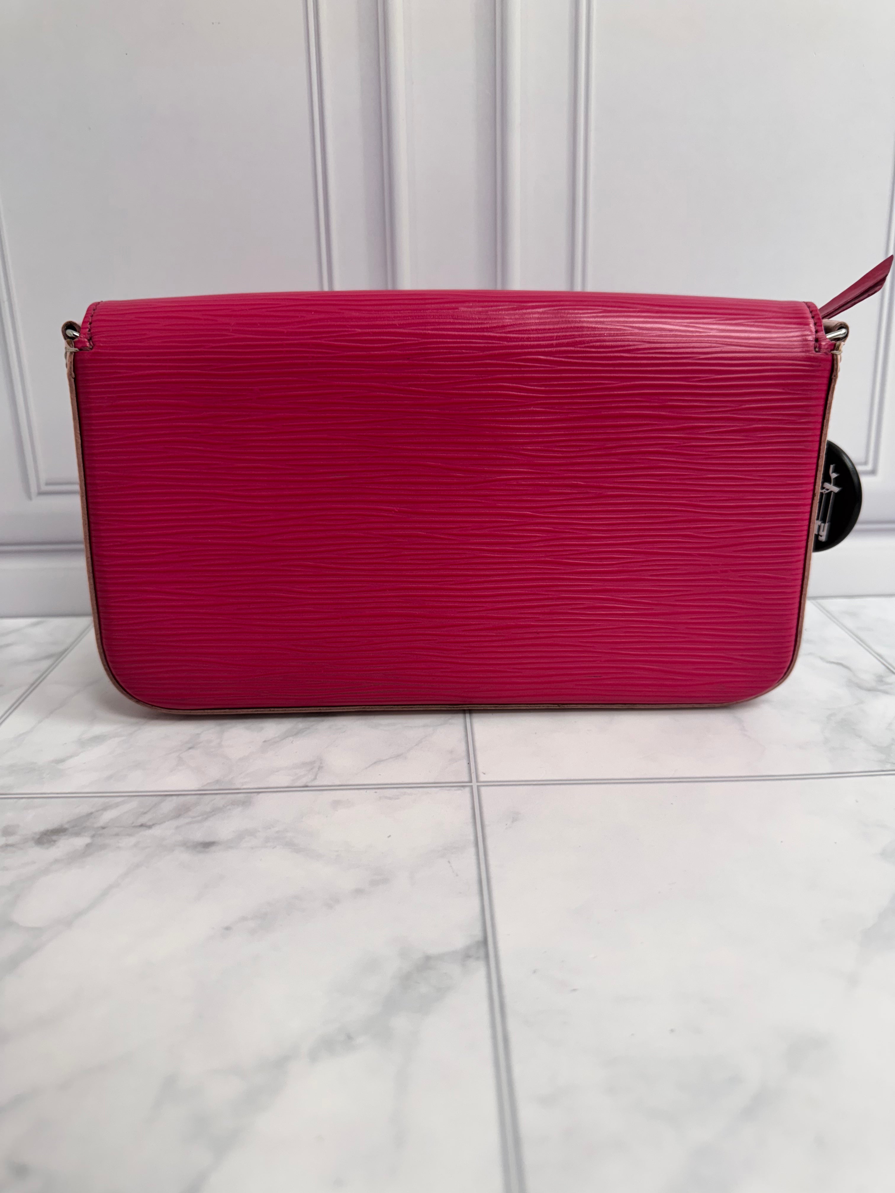 *DONS DROP* Louis Vuitton Pink & Blue Epi Leather Pochette Felicie Chain Crossbody Bag