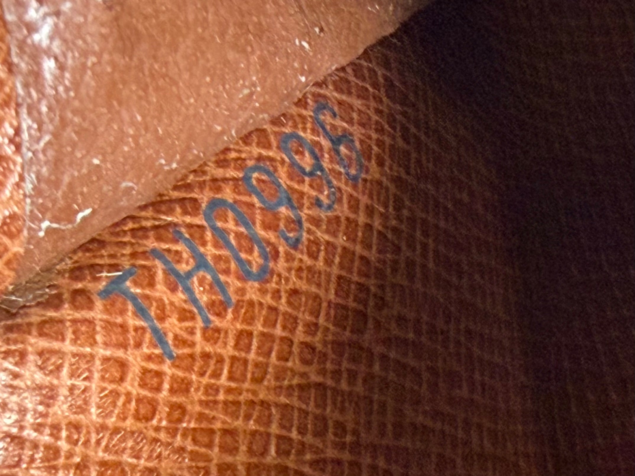 Louis Vuitton Monogram Elise Wallet