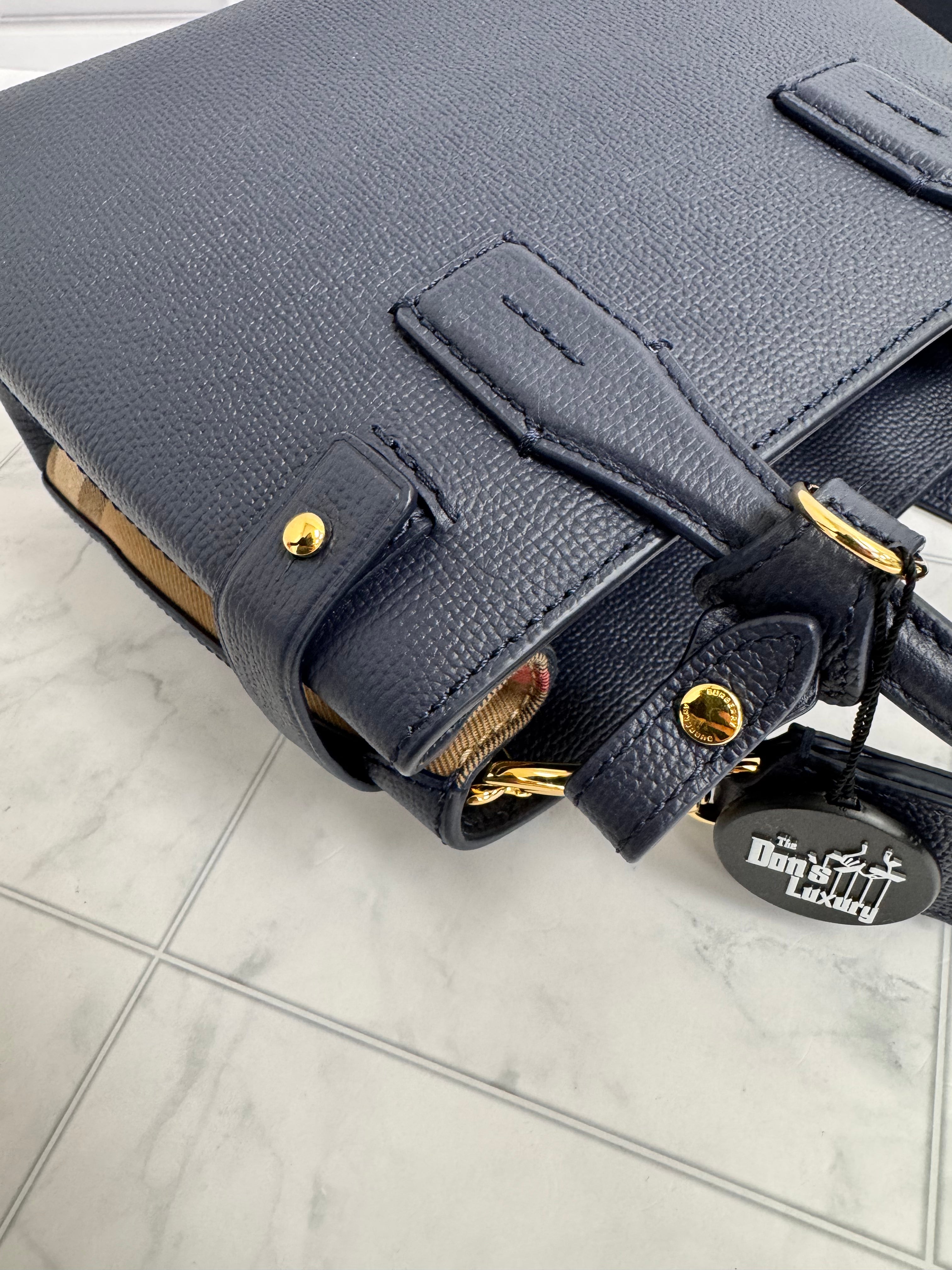 *DONS DROP* LIKE NEW- Burberry Blue Grainy Leather House Check Small Banner Tote