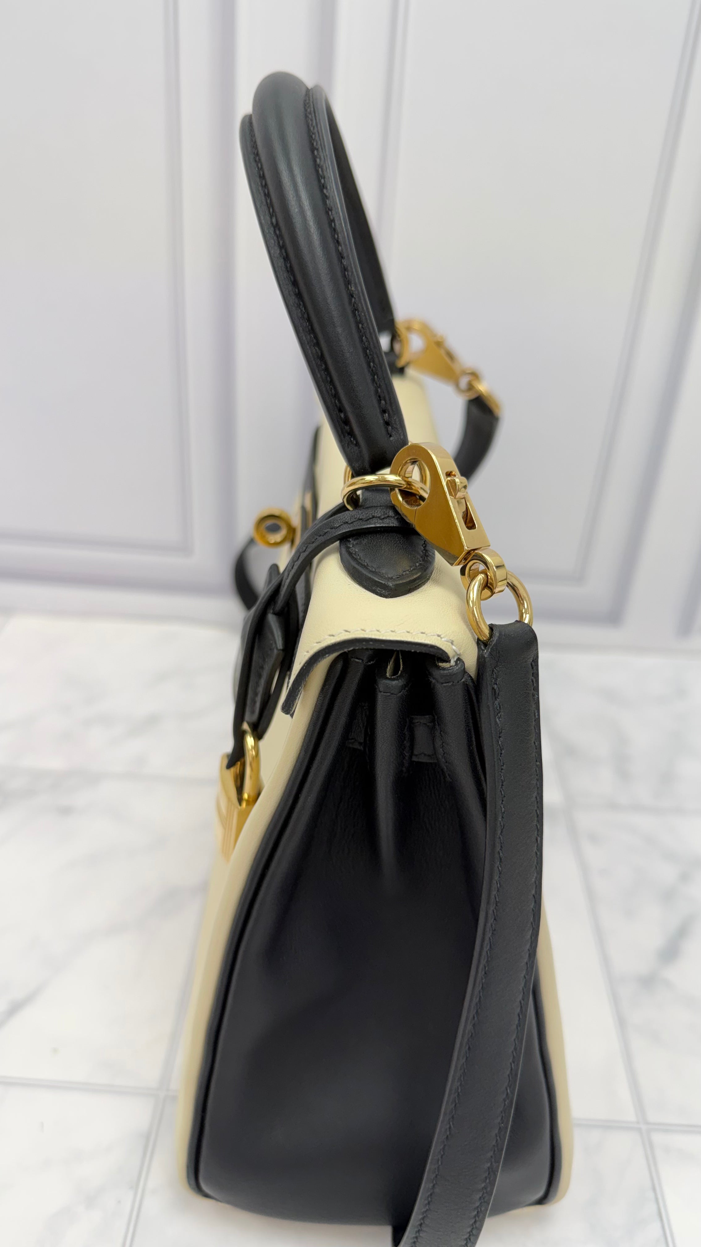 Hermes Ivory & Black Swift Leather HSS Kelly 25